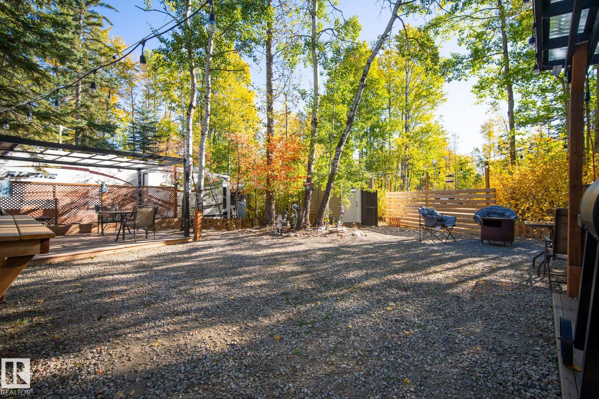 Photo 3 at 407 - 53509 Rge Road 60, Sunset Shores, Rural Parkland County