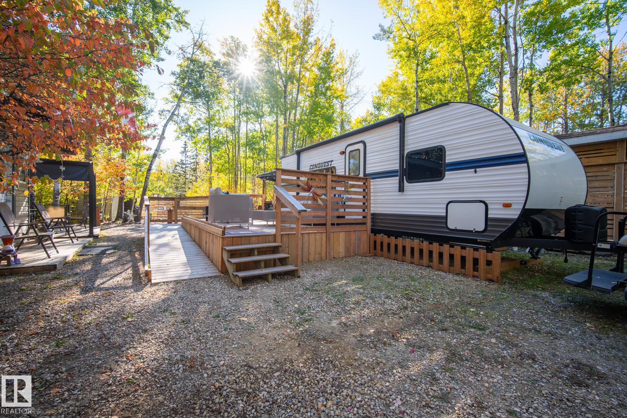 Photo 5 at 407 - 53509 Rge Road 60, Sunset Shores, Rural Parkland County