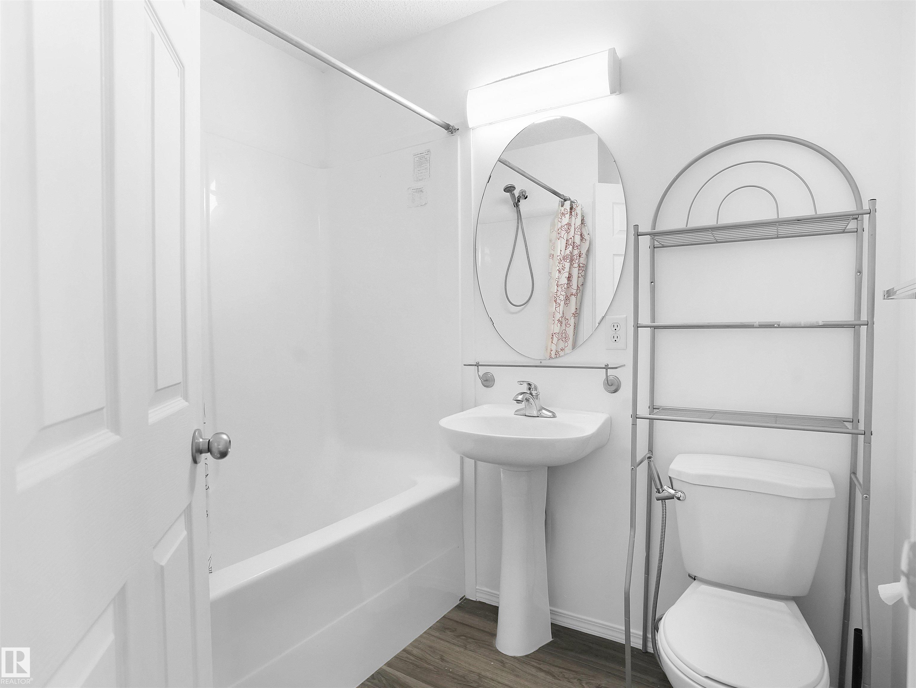 Photo 18 at 2832 26 Street NW, Silver Berry, Edmonton
