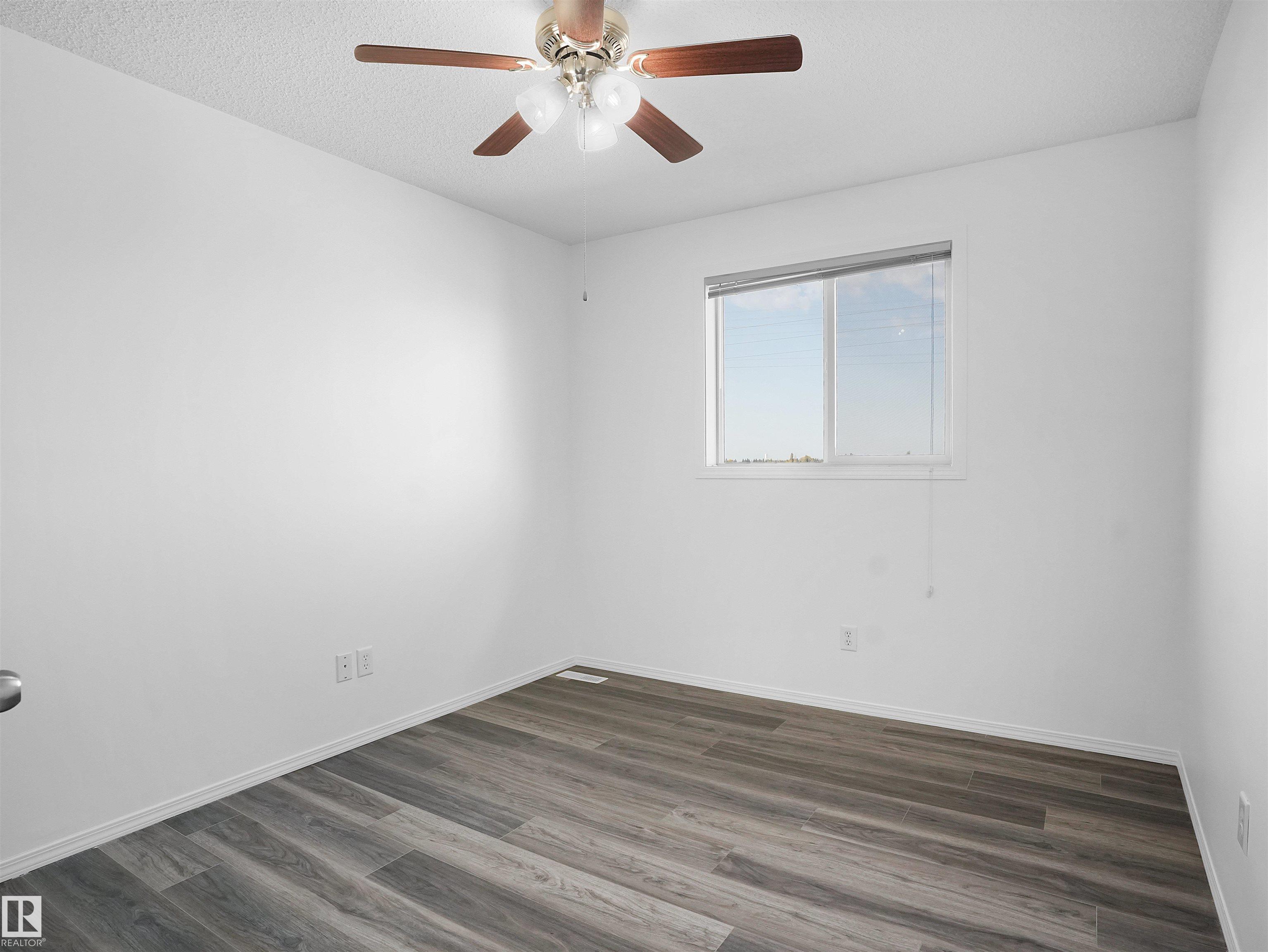 Photo 23 at 2832 26 Street NW, Silver Berry, Edmonton
