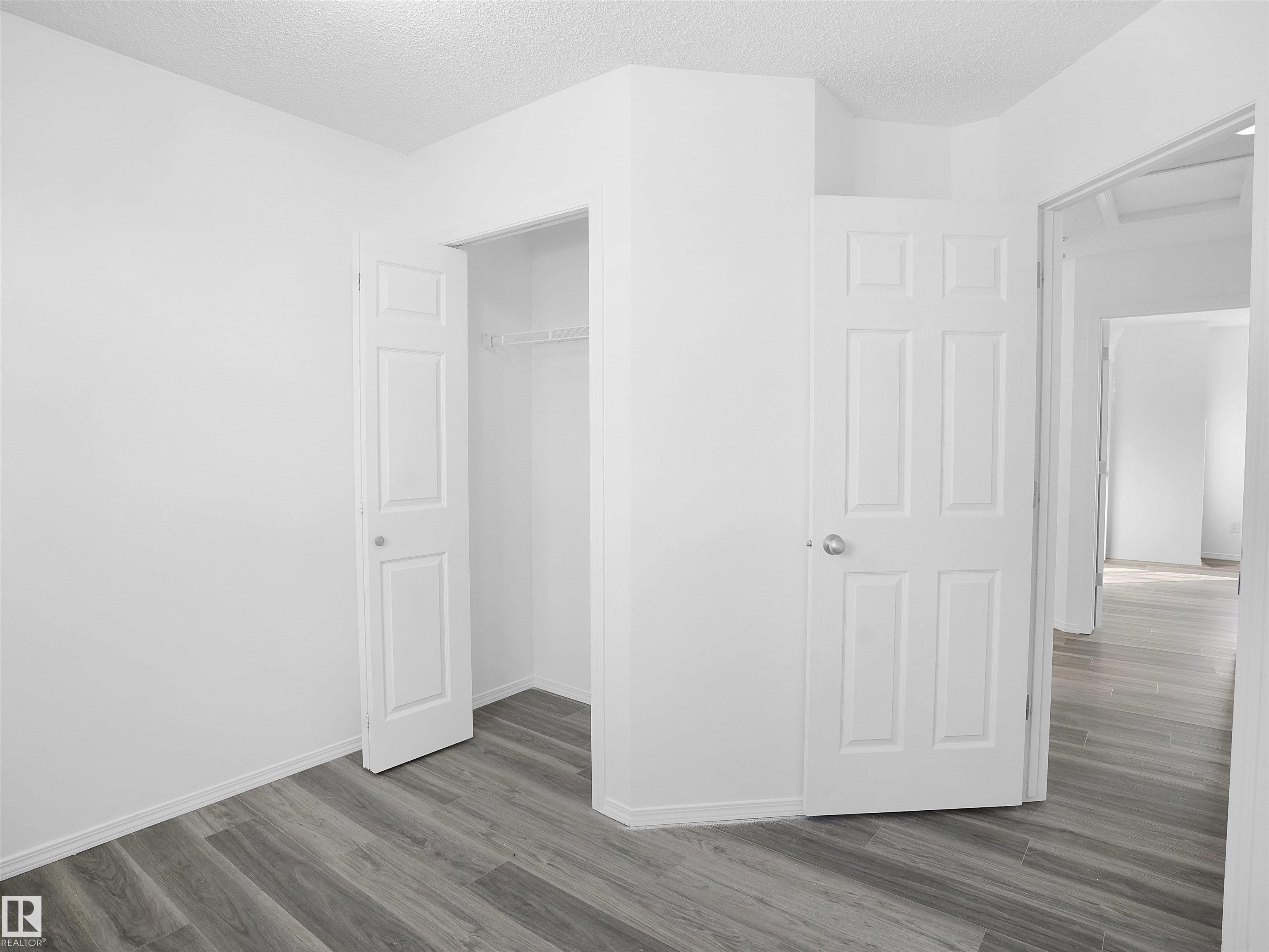 Photo 26 at 2832 26 Street NW, Silver Berry, Edmonton