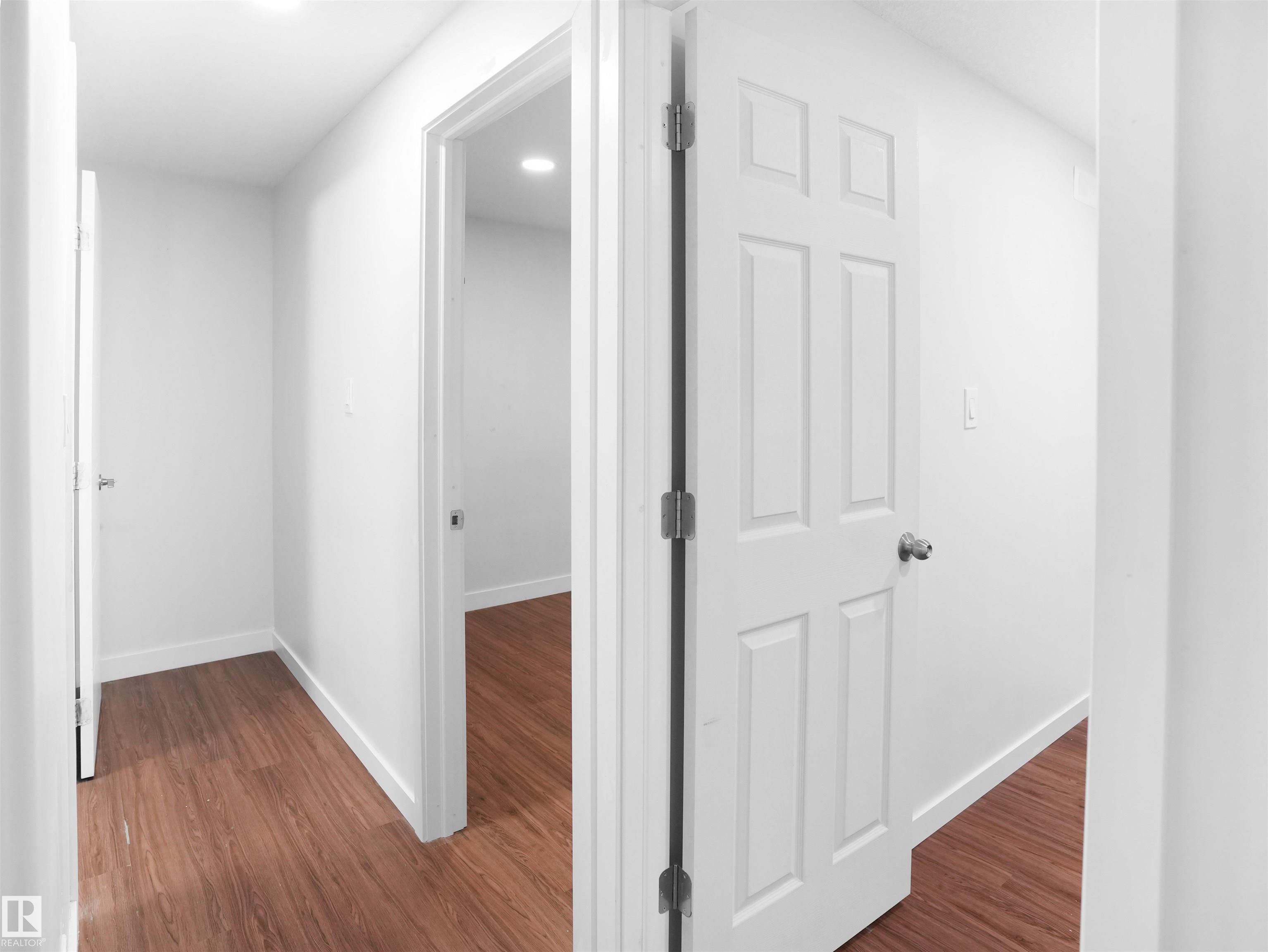 Photo 30 at 2832 26 Street NW, Silver Berry, Edmonton