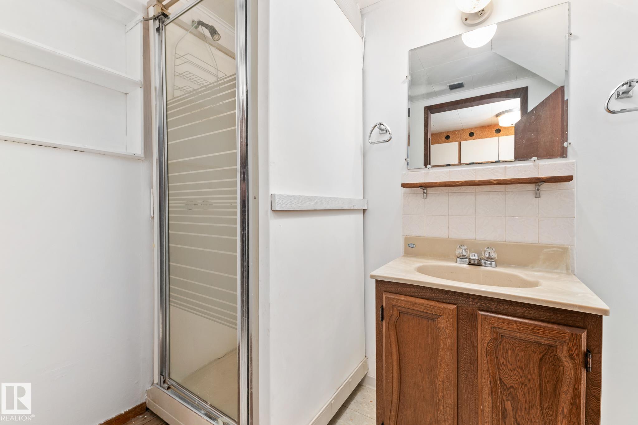 Photo 22 at 12419 135a Avenue NW, Kensington, Edmonton