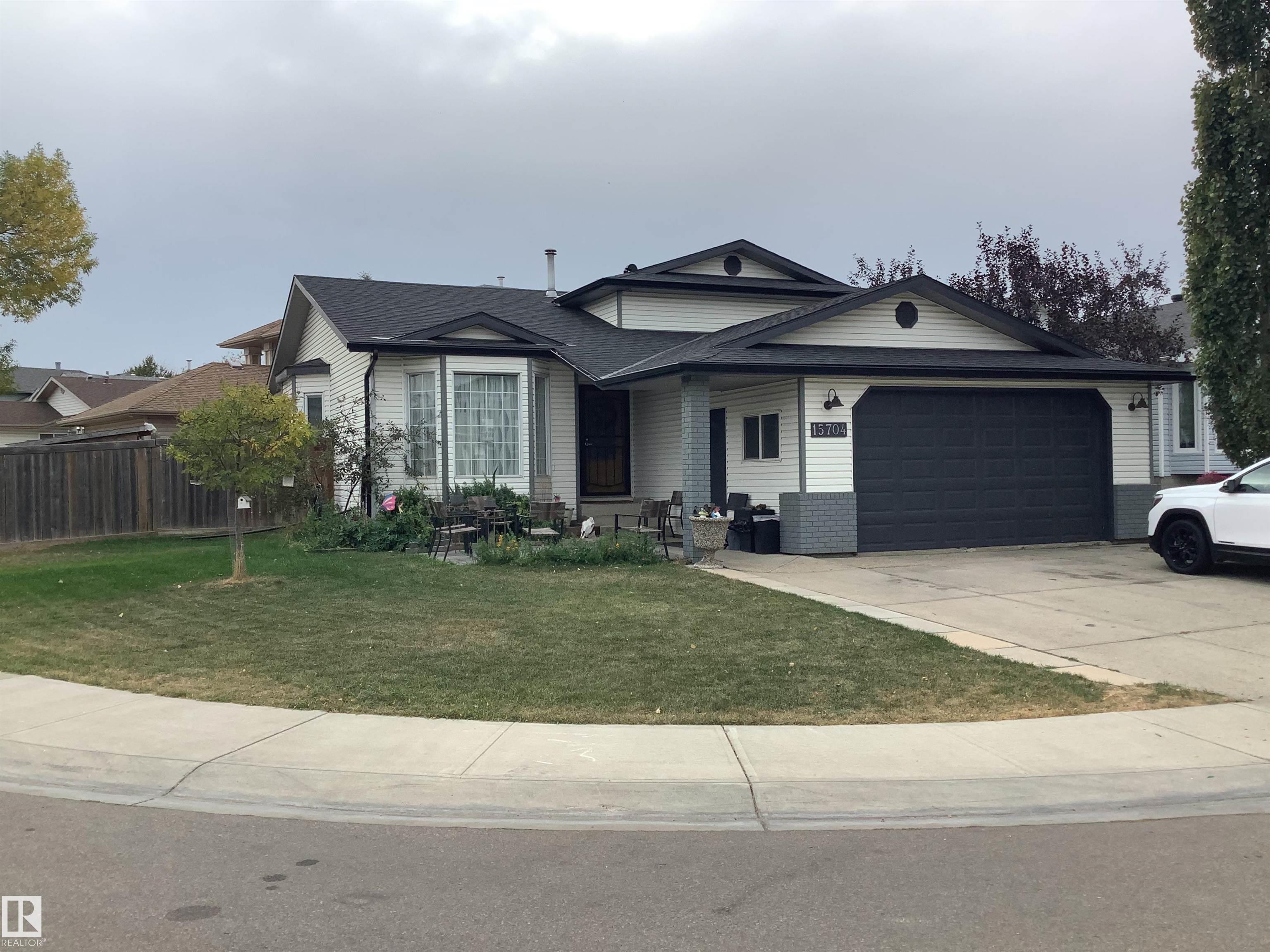 15704 61 Street NW, Matt Berry, Edmonton 