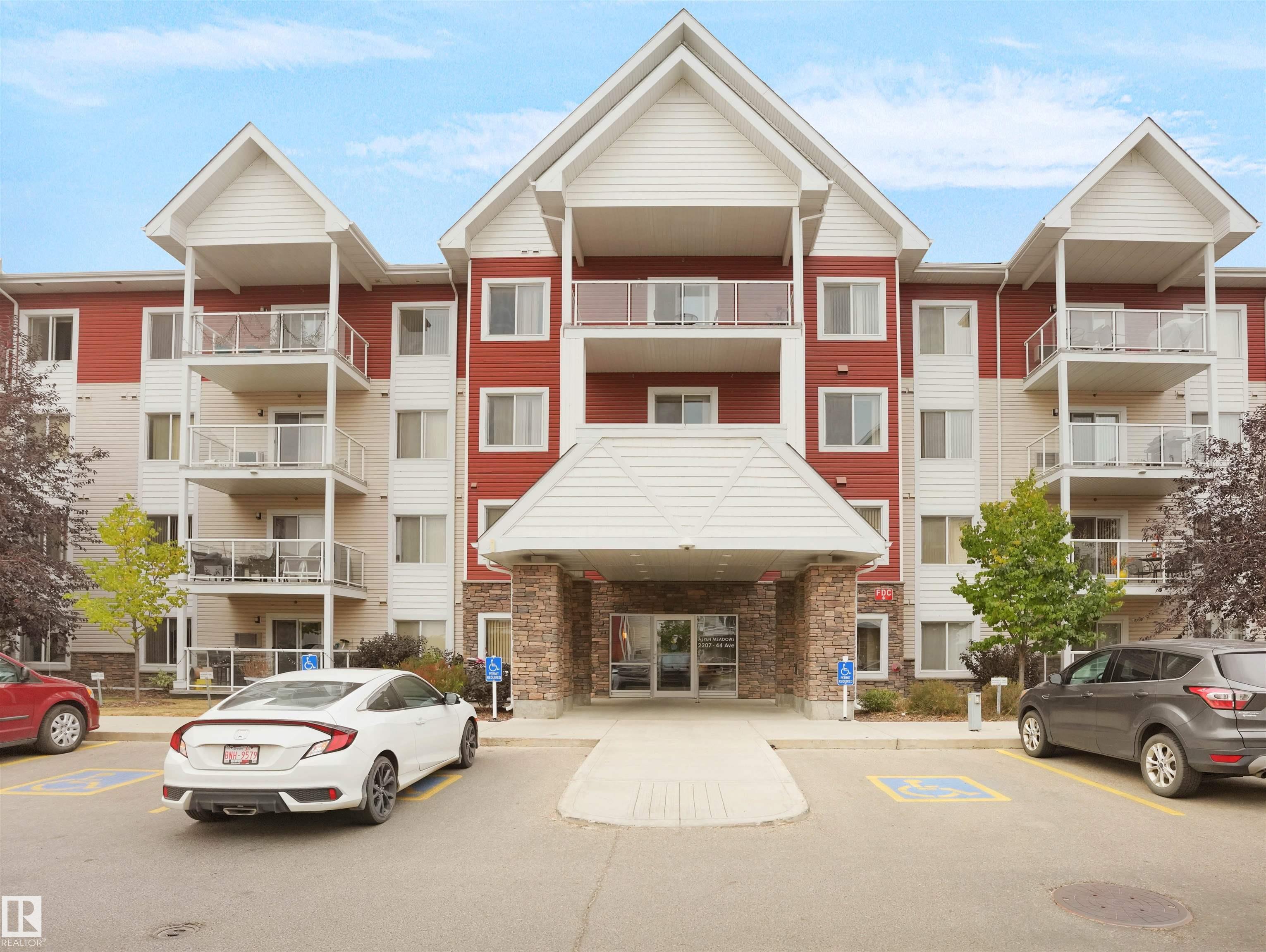 Photo 12 at 101 - 2207 44 Avenue NW, Larkspur, Edmonton