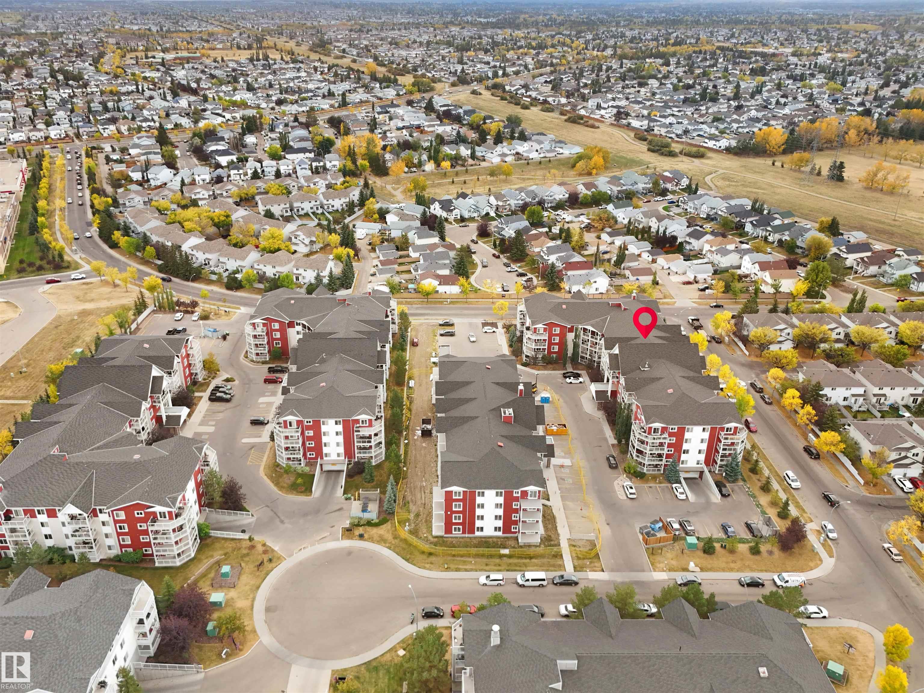 Photo 7 at 101 - 2207 44 Avenue NW, Larkspur, Edmonton