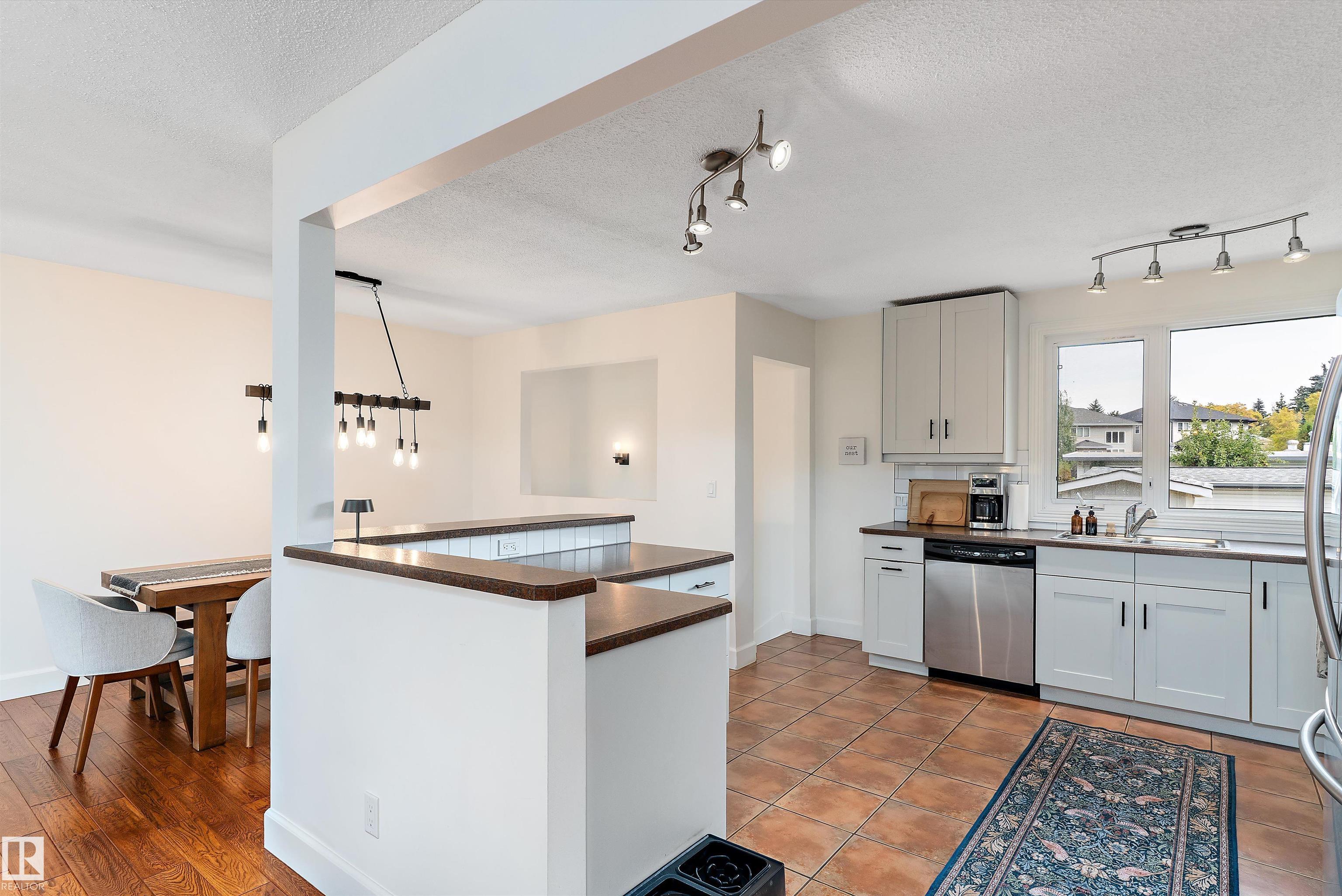 Photo 13 at 25 Grant Avenue, Glen Allan, Sherwood Park
