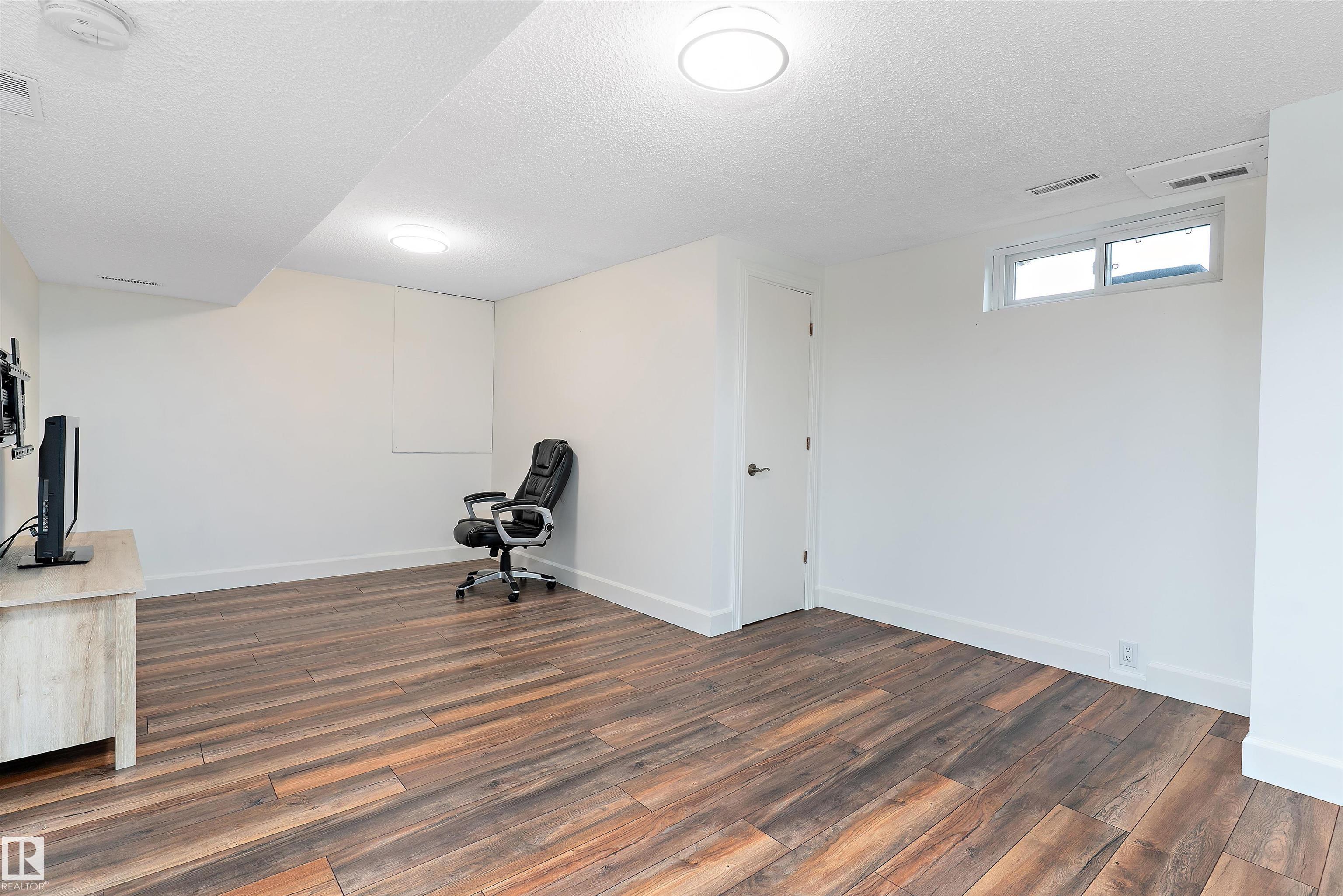 Photo 31 at 25 Grant Avenue, Glen Allan, Sherwood Park