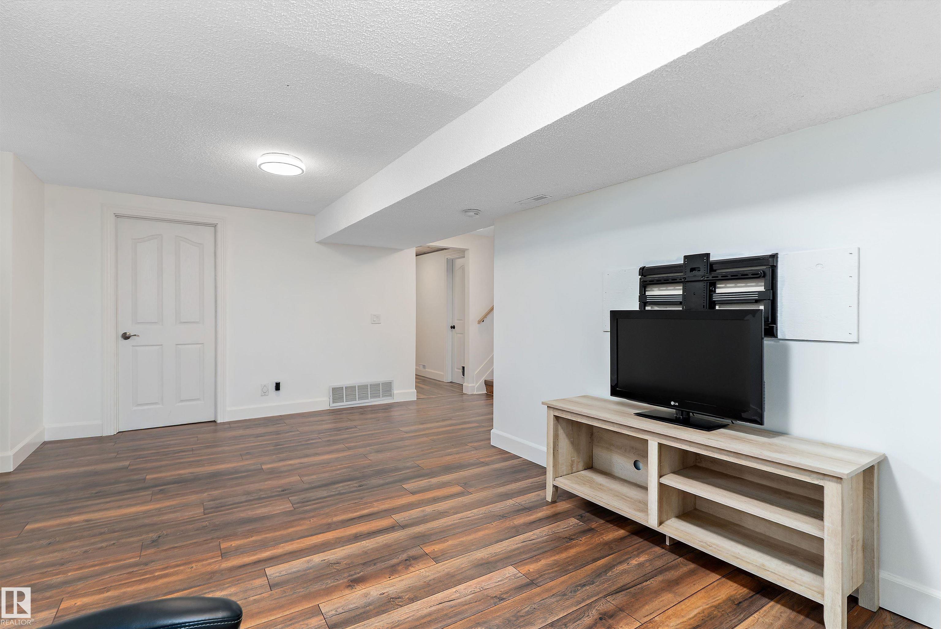 Photo 32 at 25 Grant Avenue, Glen Allan, Sherwood Park
