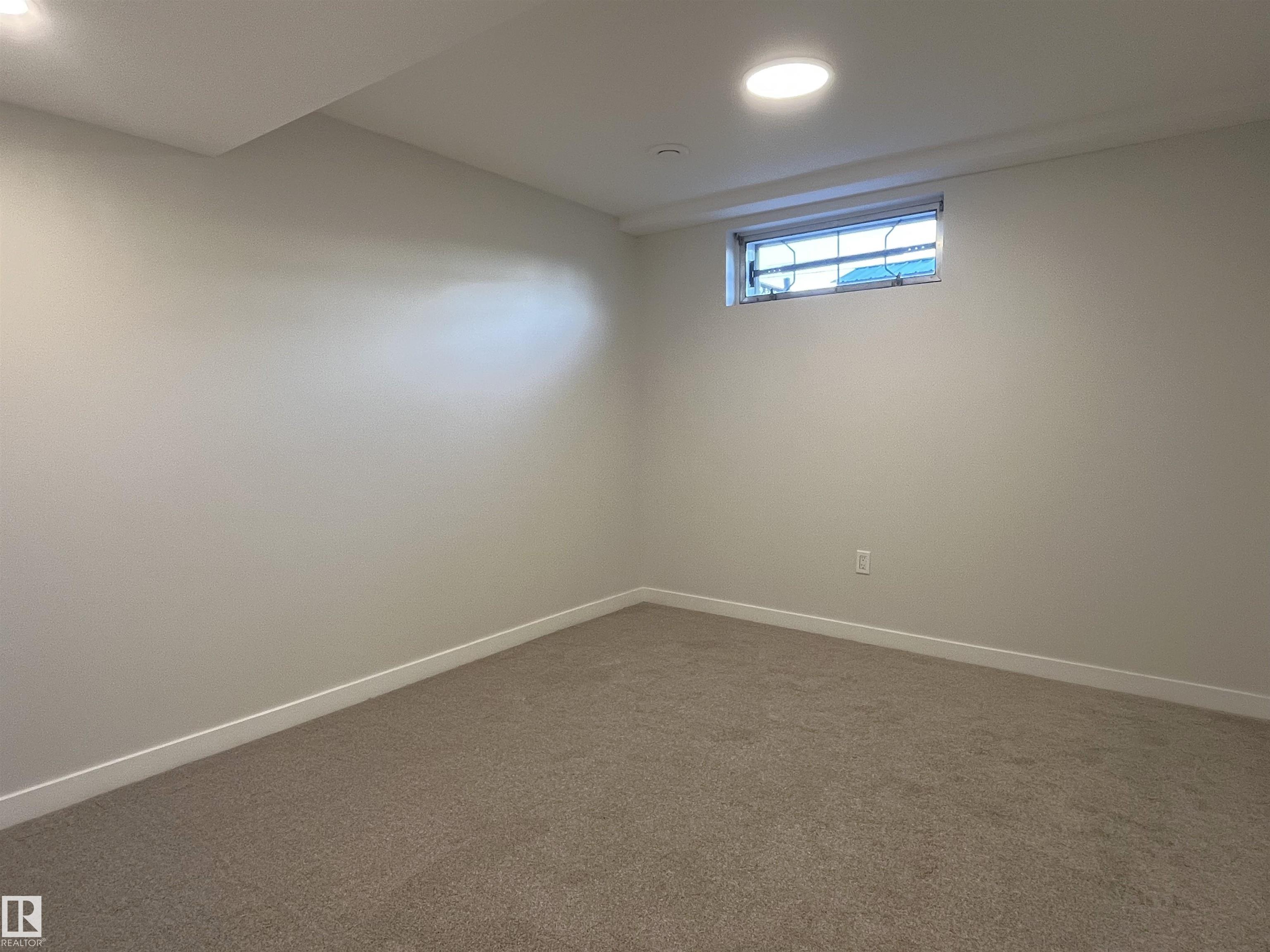 Photo 22 at 9108 169 Street NW, West Meadowlark Park, Edmonton