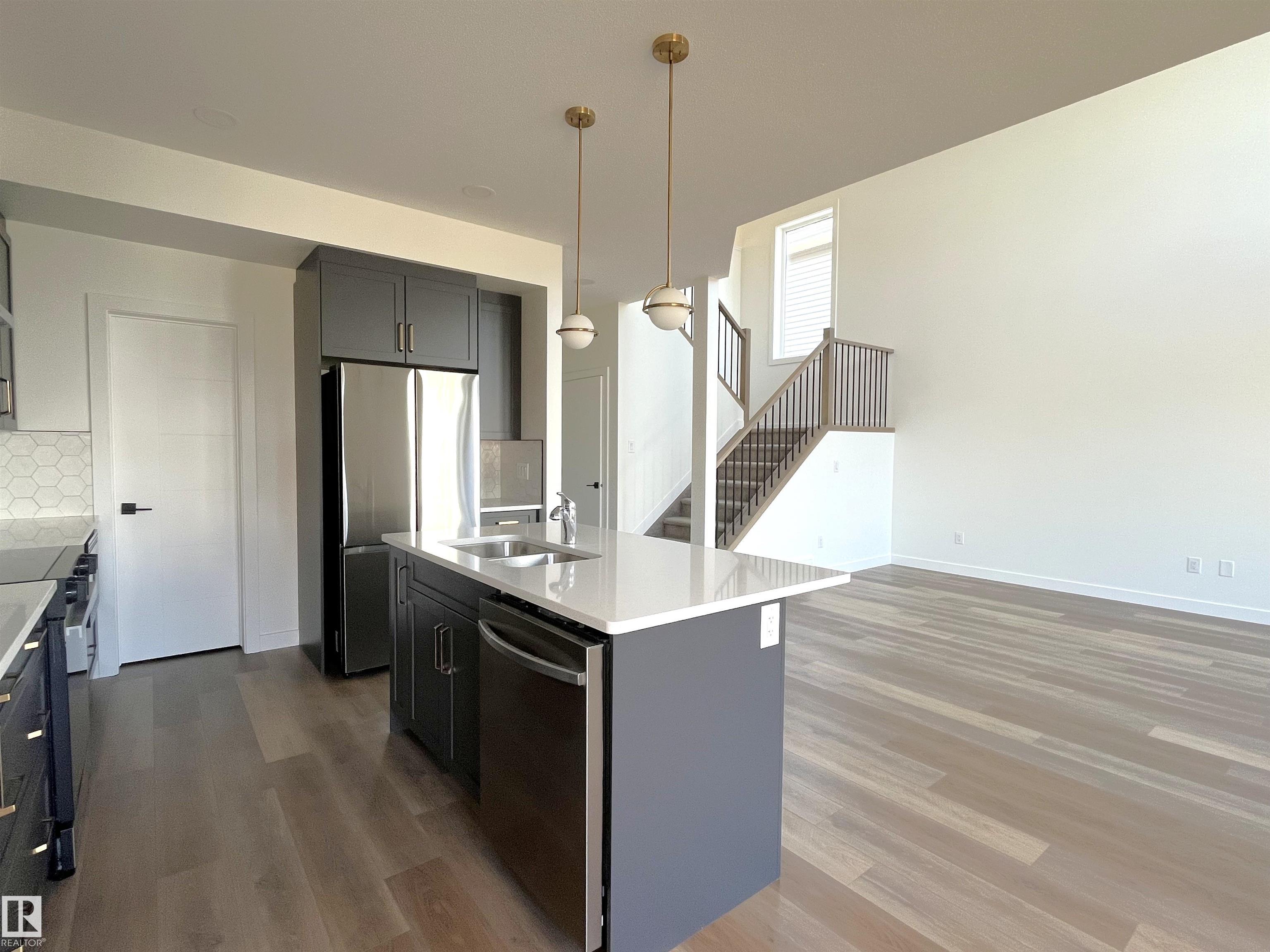 Photo 5 at 587 Boulder Wynd, Black Stone, Leduc