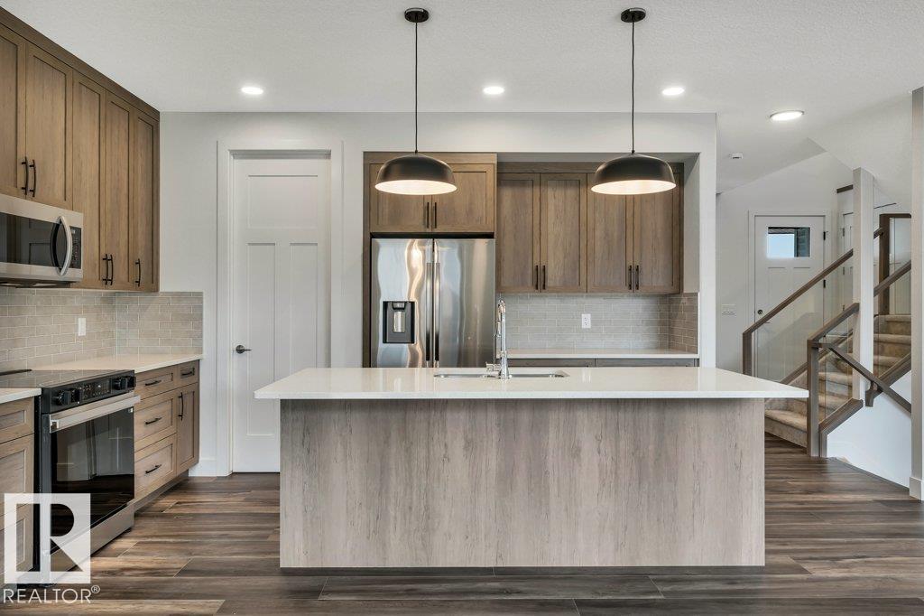 Photo 10 at 13 Hillwood Terrace, Hilldowns, Spruce Grove