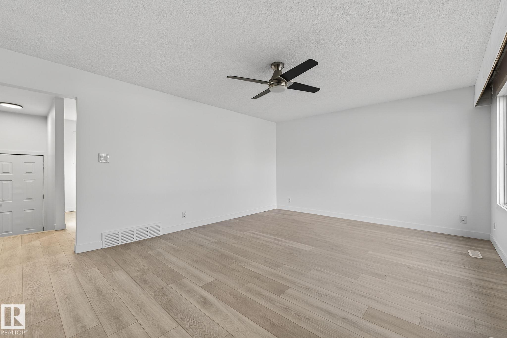 Photo 30 at 5419 48 Street, Woodlands, Stony Plain