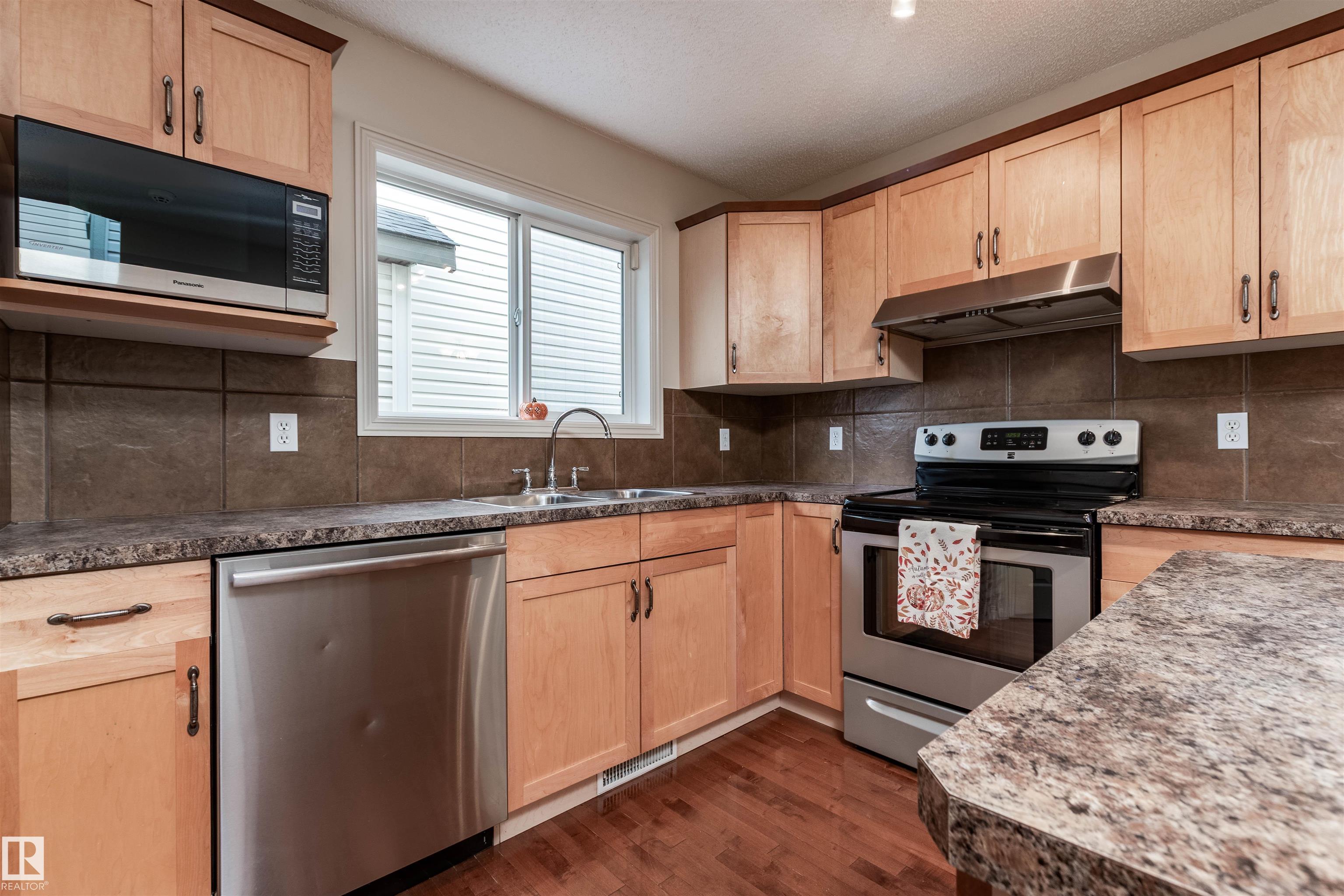 Photo 11 at 14 Summerfield point(e), Summerwood, Sherwood Park