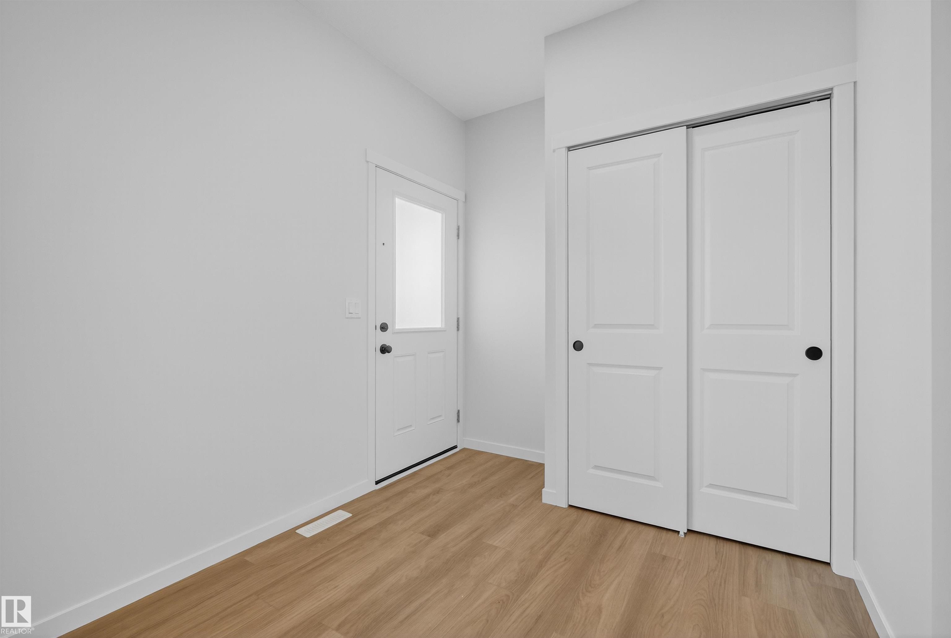 Photo 10 at 13 Nerine Crescent, North Ridge, St. Albert
