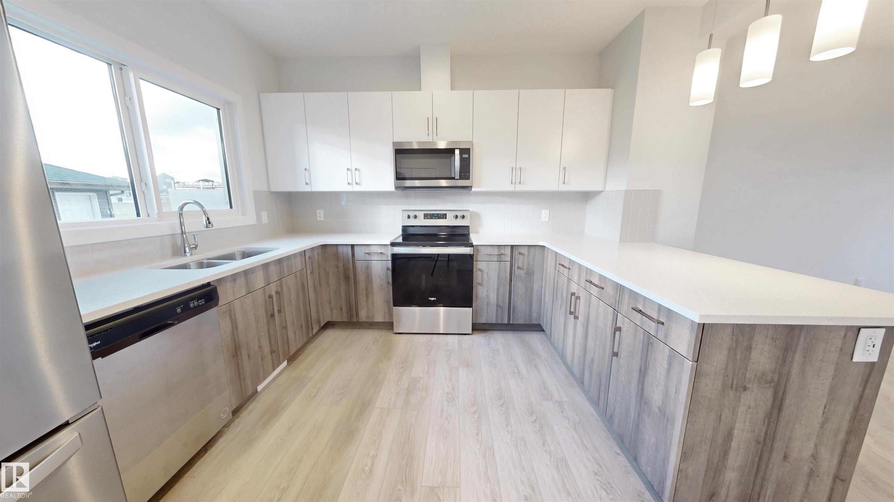 Photo 3 at 691 Cambrian Boulevard, Cambrian, Sherwood Park