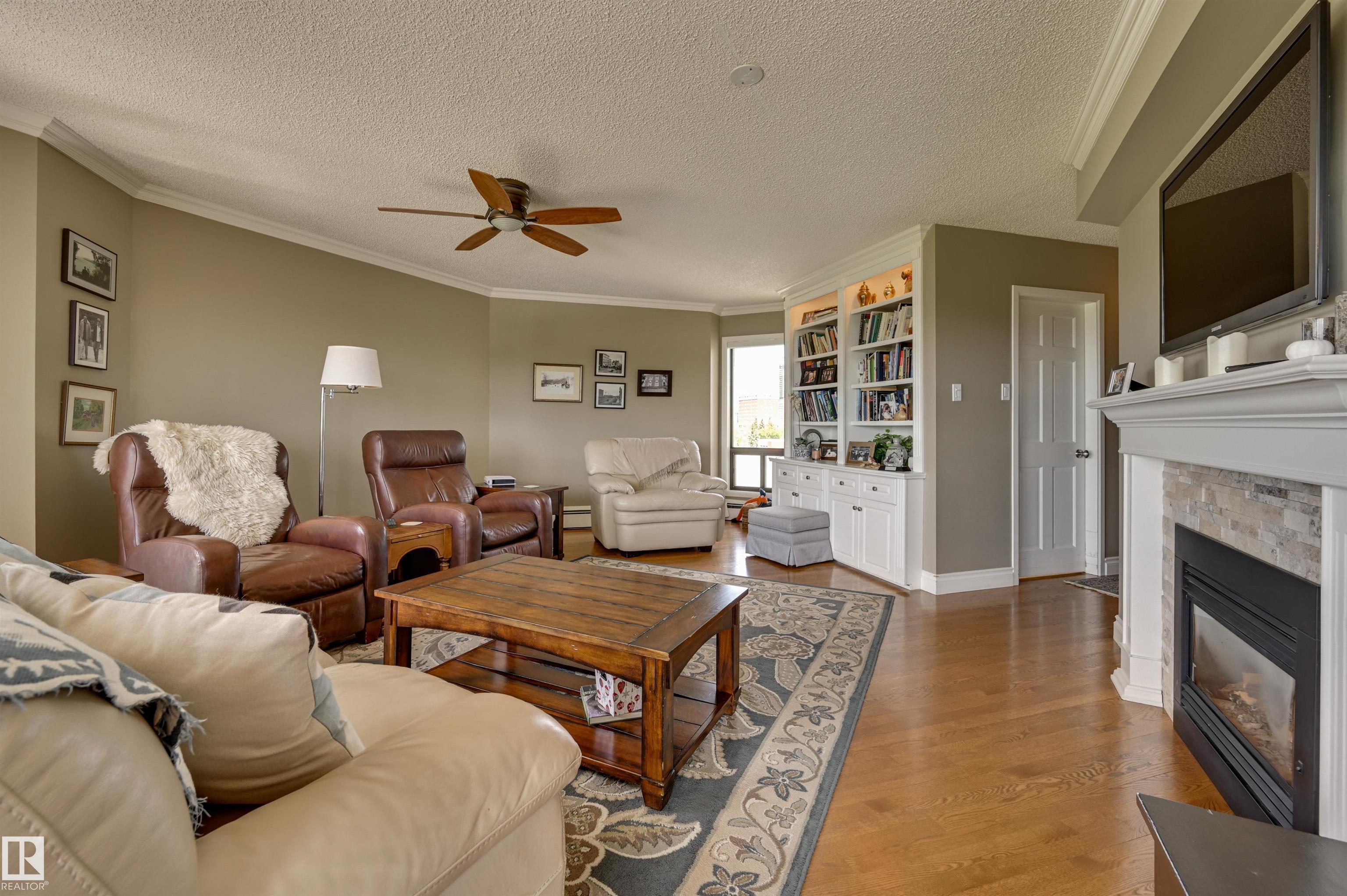 Photo 21 at 10 - 9734 111 Street NW, Wîhkwêntôwin, Edmonton