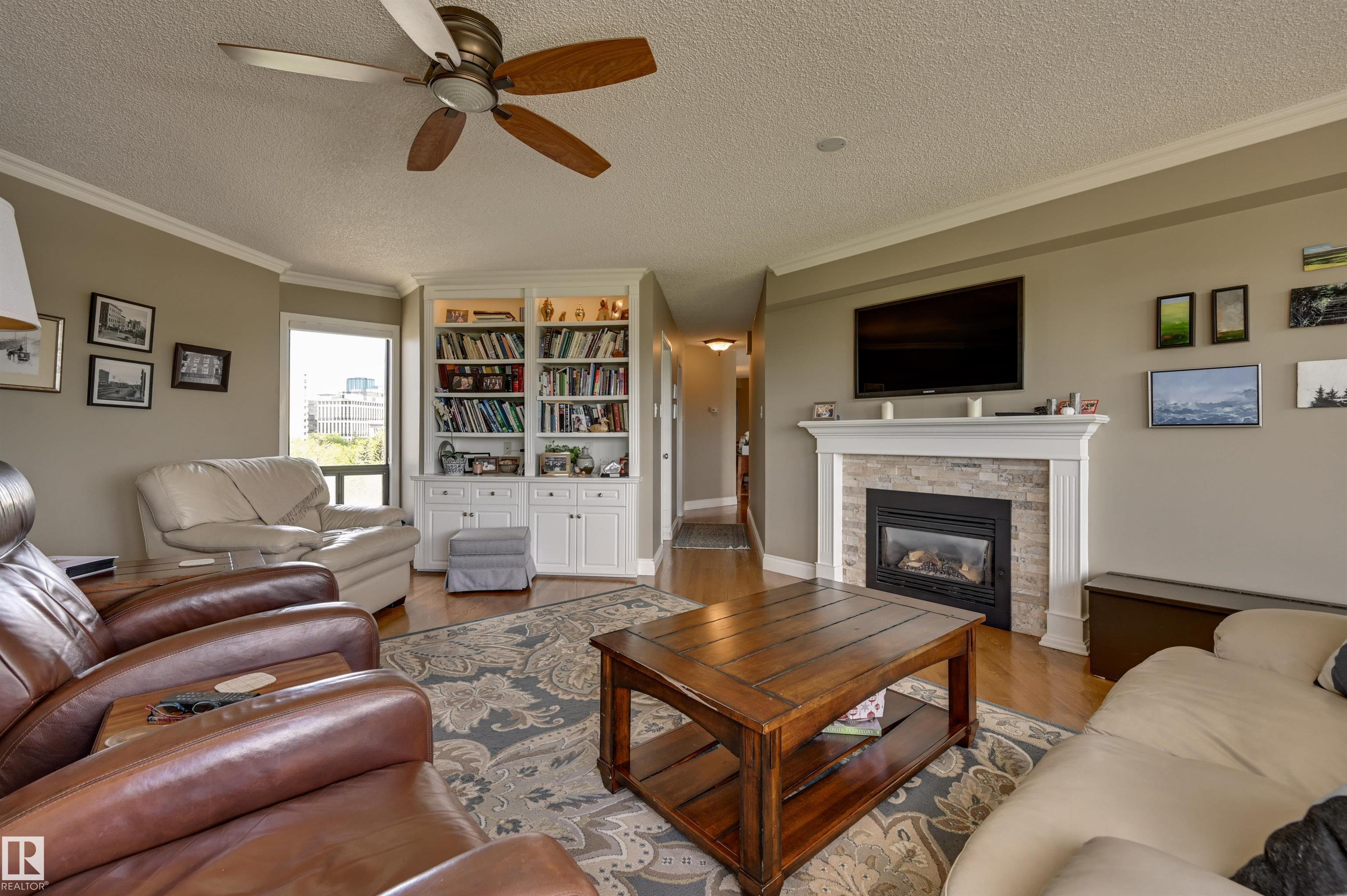 Photo 22 at 10 - 9734 111 Street NW, Wîhkwêntôwin, Edmonton