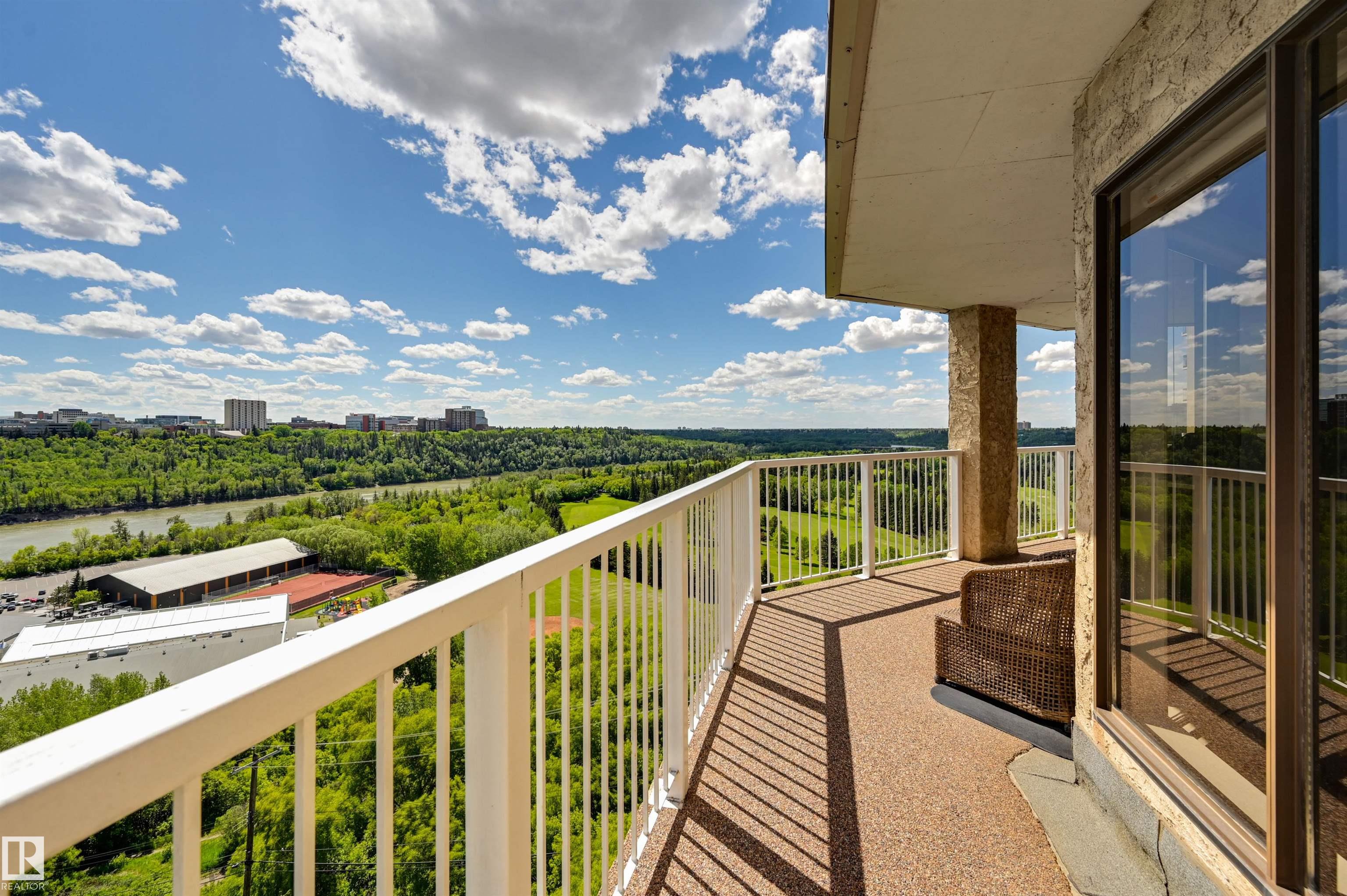 Photo 24 at 10 - 9734 111 Street NW, Wîhkwêntôwin, Edmonton