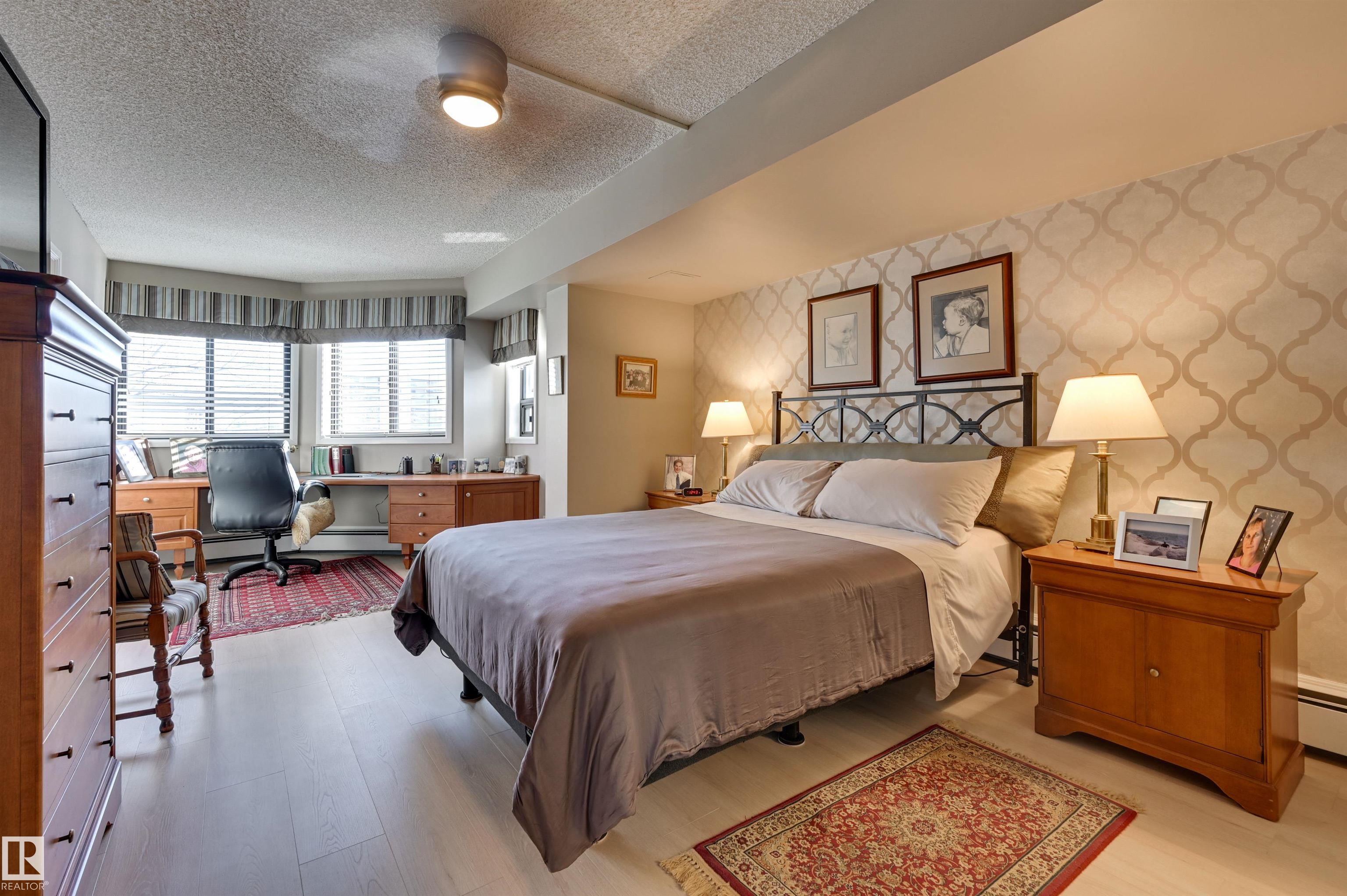 Photo 33 at 10 - 9734 111 Street NW, Wîhkwêntôwin, Edmonton