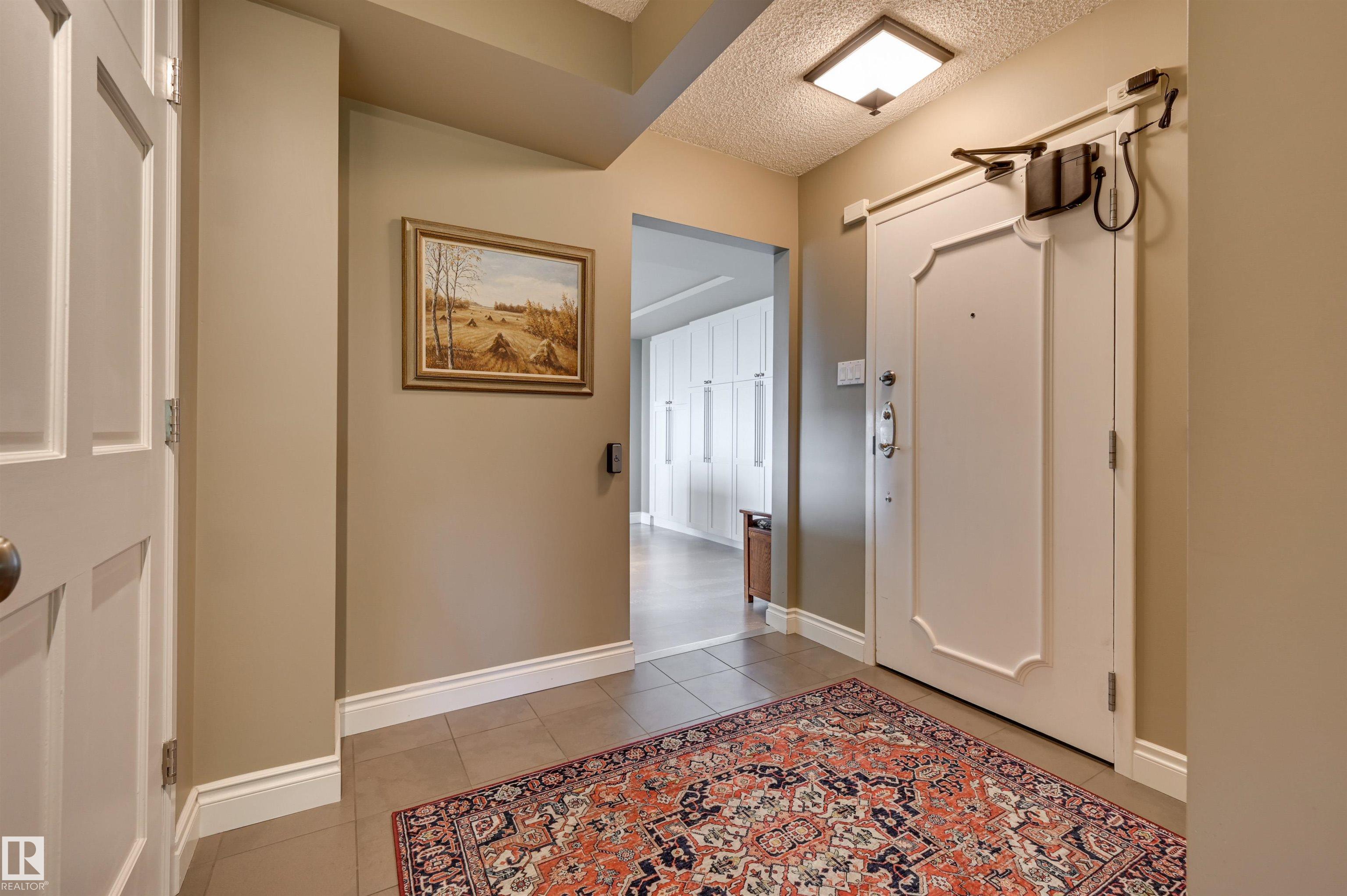 Photo 39 at 10 - 9734 111 Street NW, Wîhkwêntôwin, Edmonton