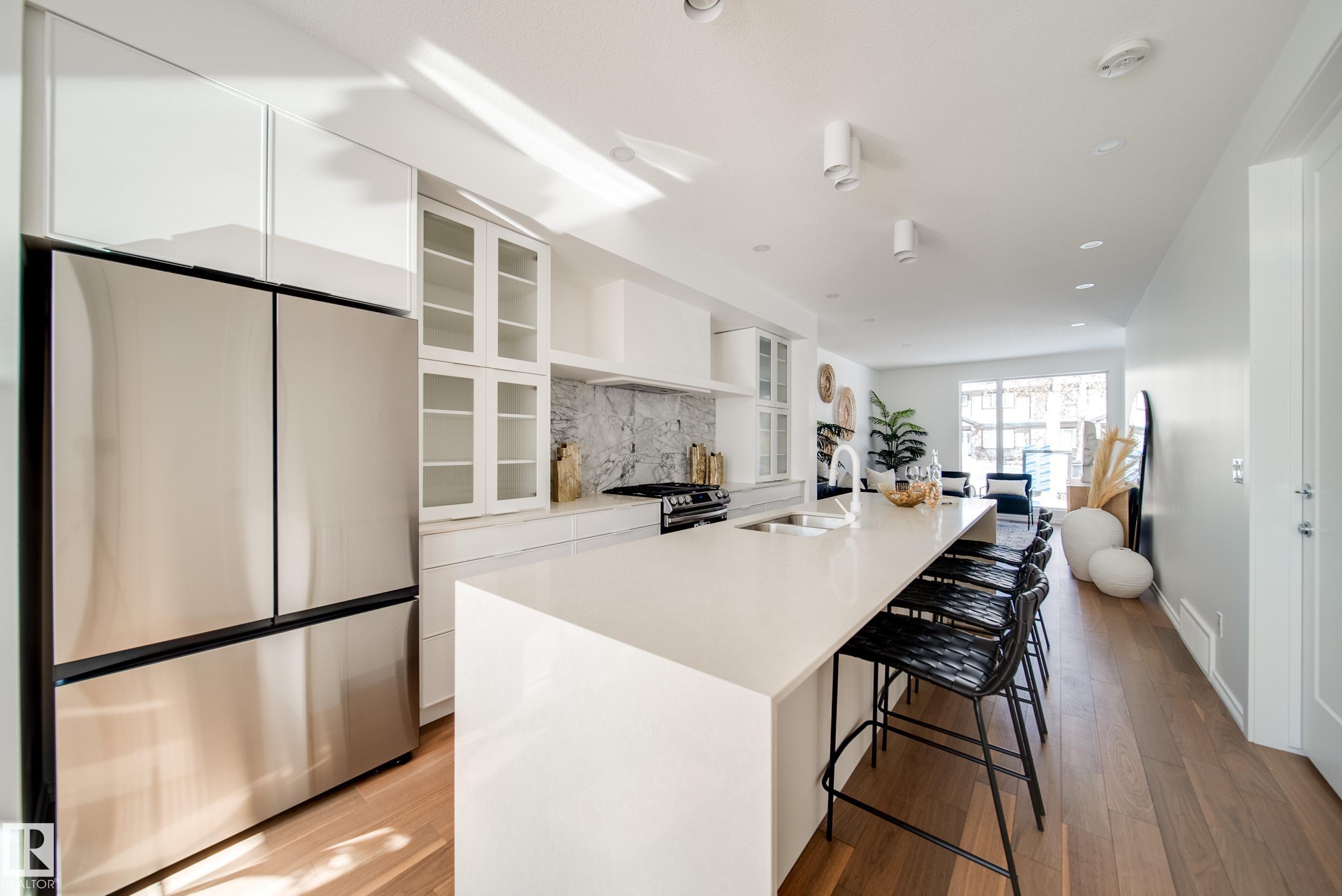 Photo 15 at 7540 80 Avenue NW, King Edward Park, Edmonton