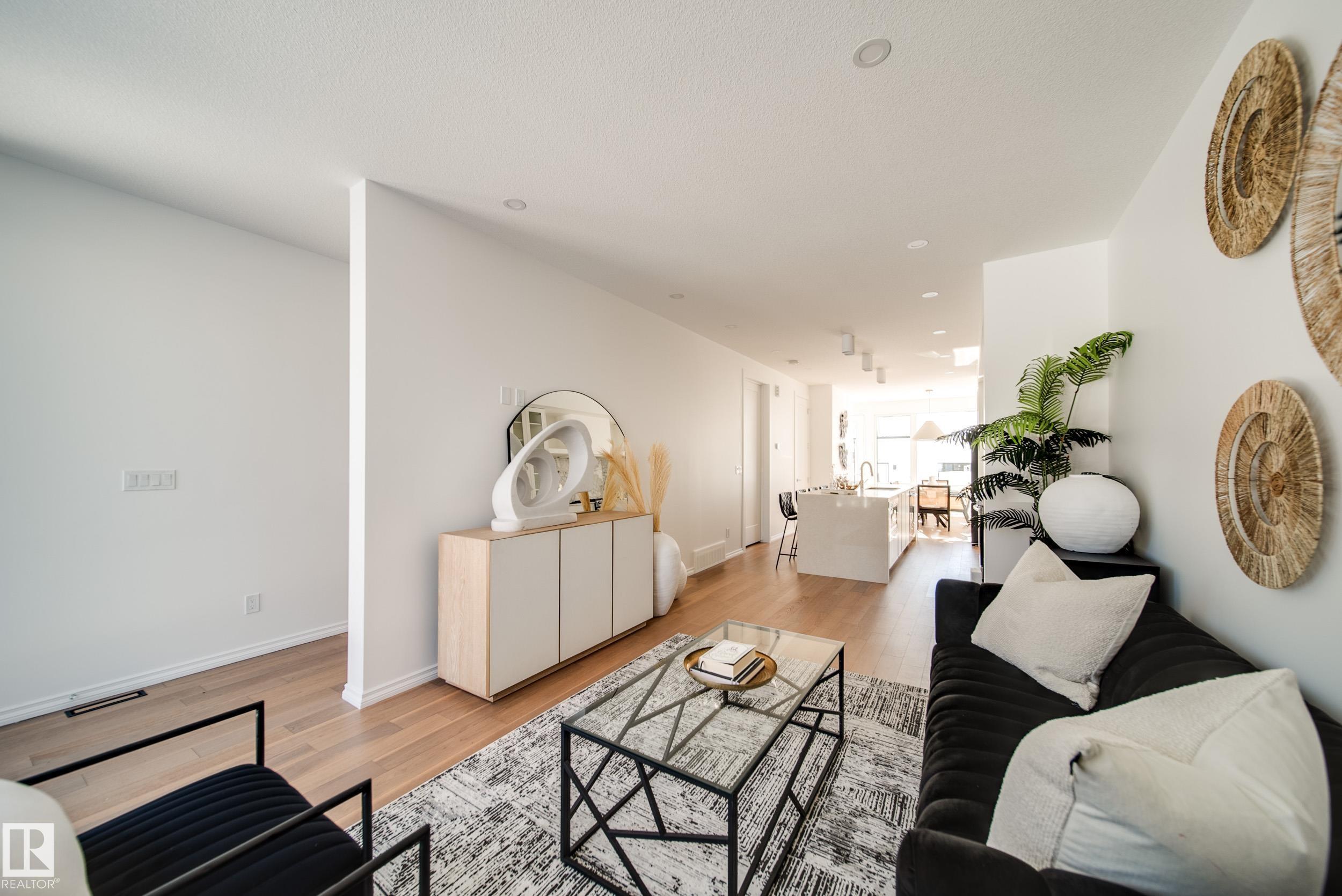 Photo 3 at 7540 80 Avenue NW, King Edward Park, Edmonton