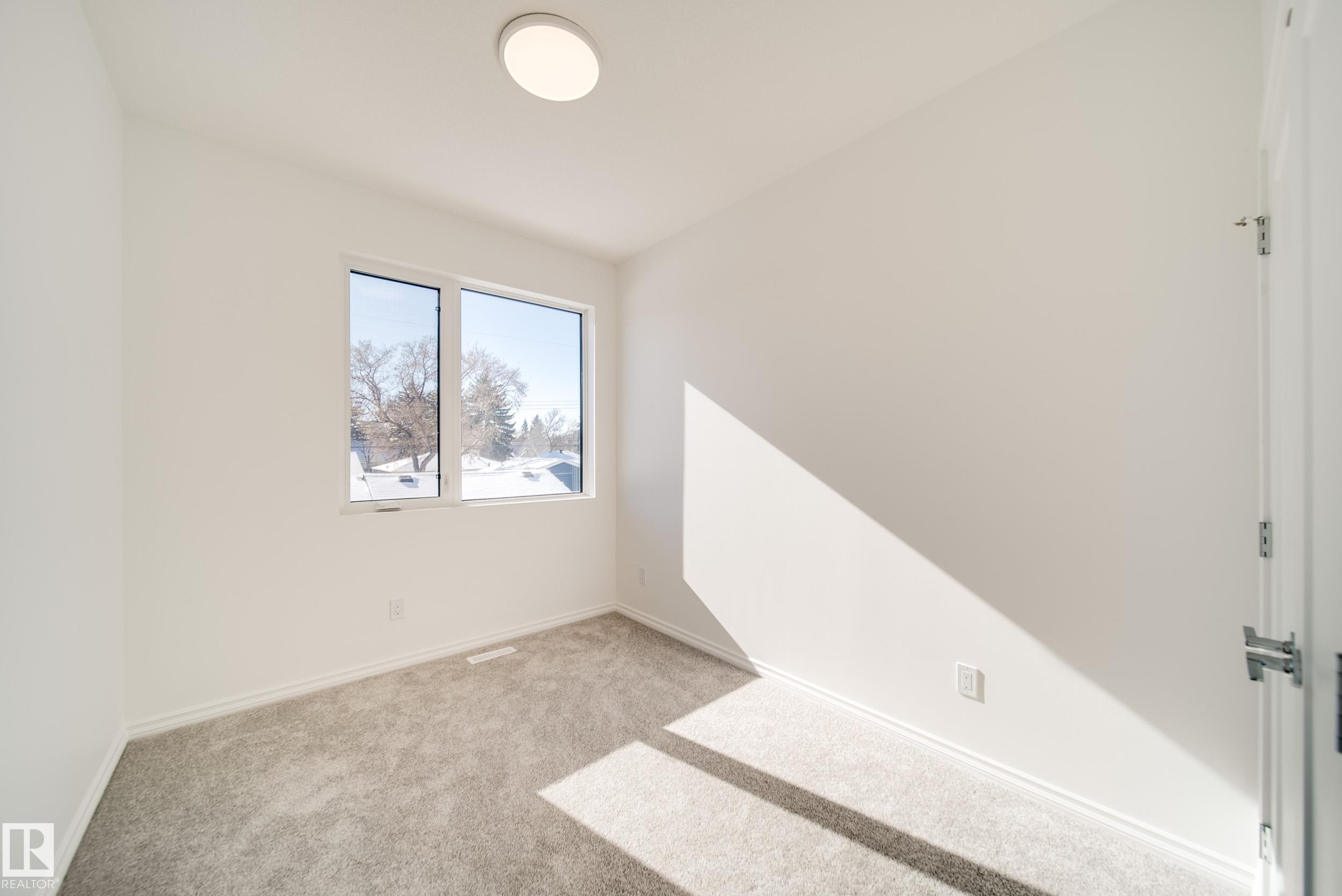 Photo 26 at 7540 80 Avenue NW, King Edward Park, Edmonton