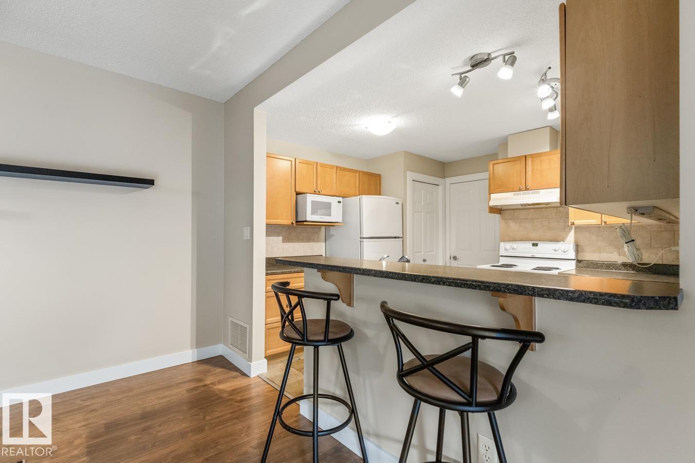 Photo 11 at 508 - 164 Bridgeport Boulevard, Bridgeport, Leduc