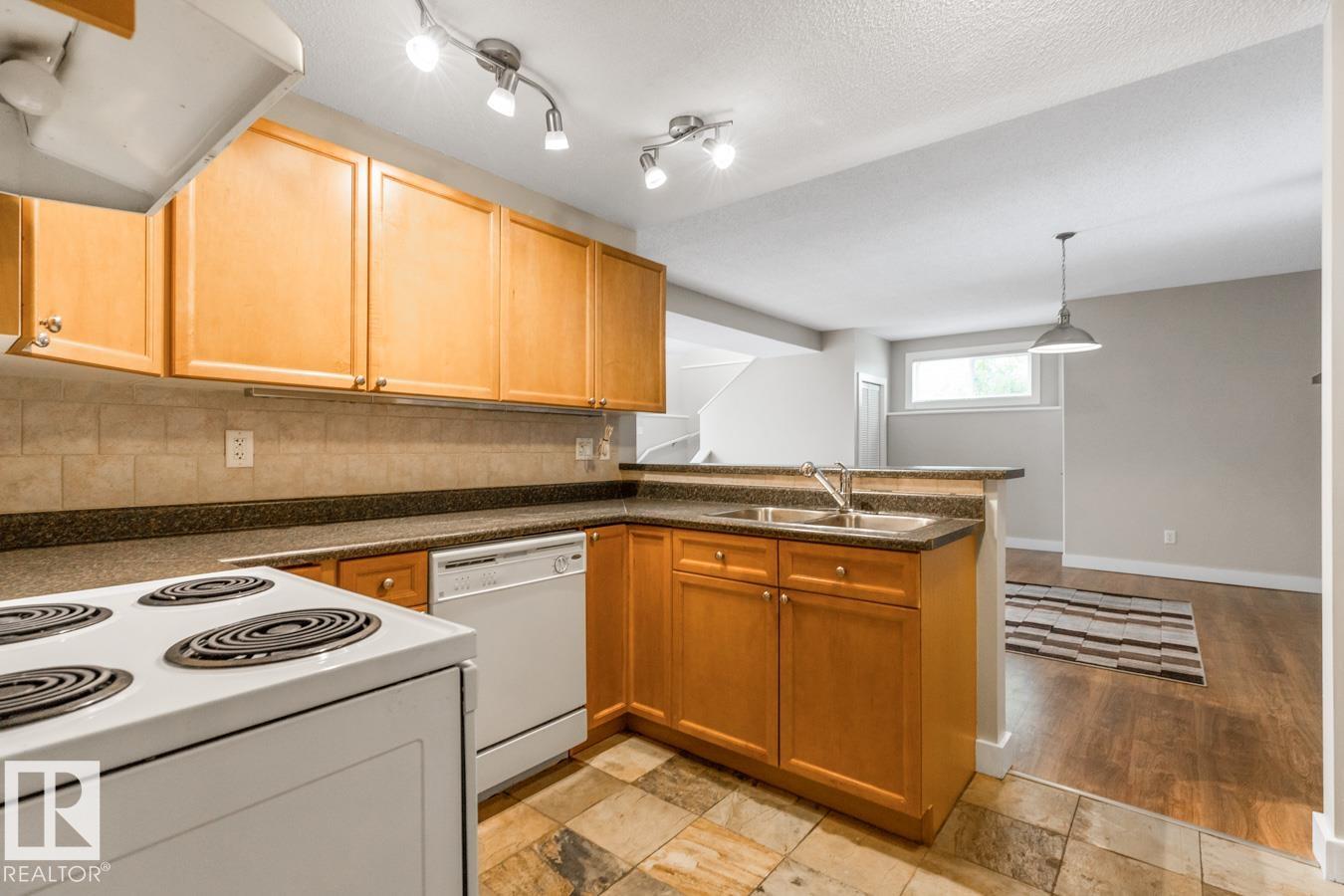 Photo 15 at 508 - 164 Bridgeport Boulevard, Bridgeport, Leduc
