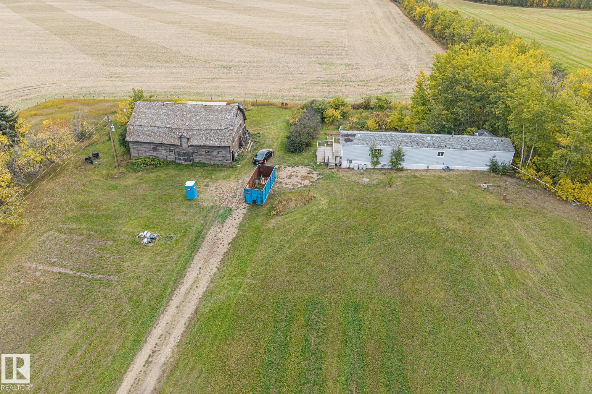 Photo 2 at 57417 Rge Road 251, None, Rural Sturgeon County