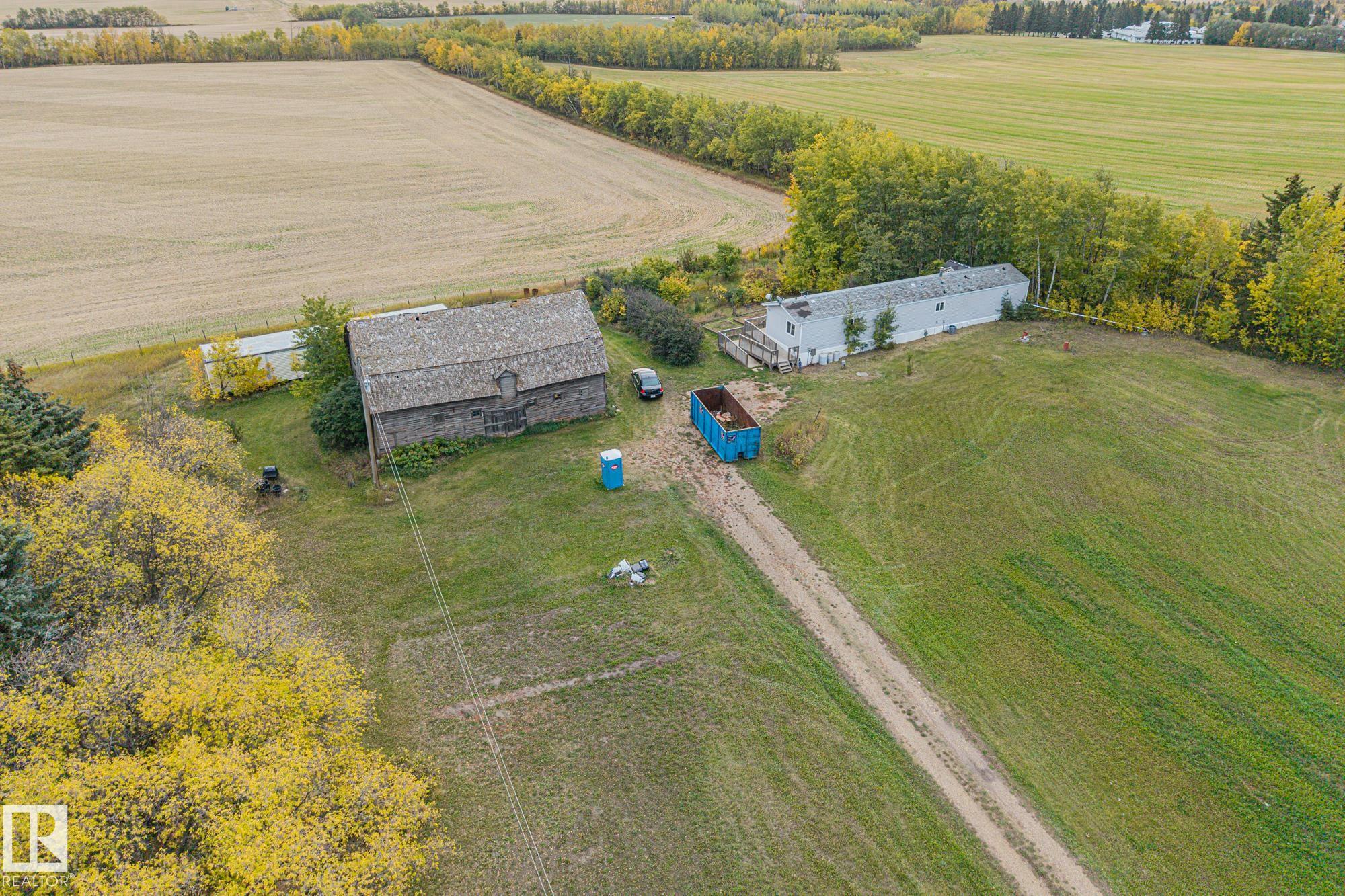 Photo 3 at 57417 Rge Road 251, None, Rural Sturgeon County