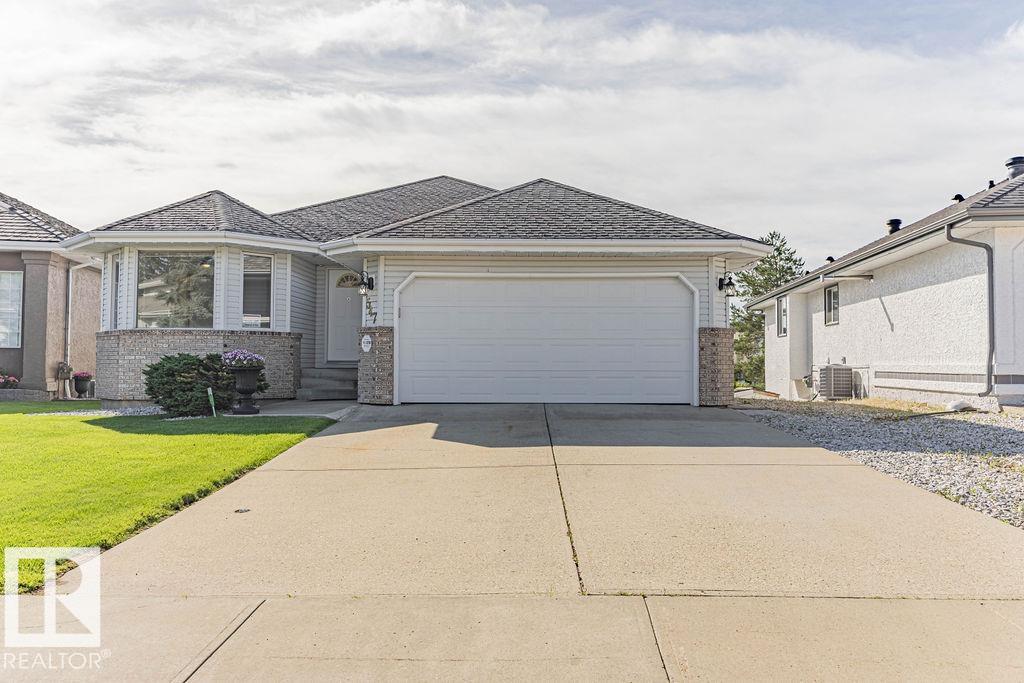 Photo 45 at 547 Twin Brooks Bay NW, Twin Brooks, Edmonton
