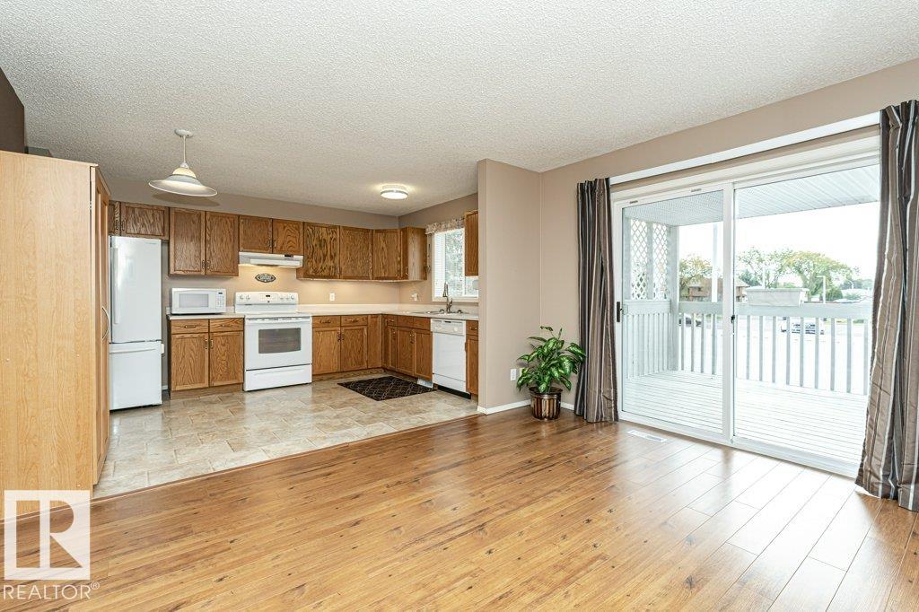 Photo 11 at 41 - 1904 Mill Woods Road NW, Satoo, Edmonton
