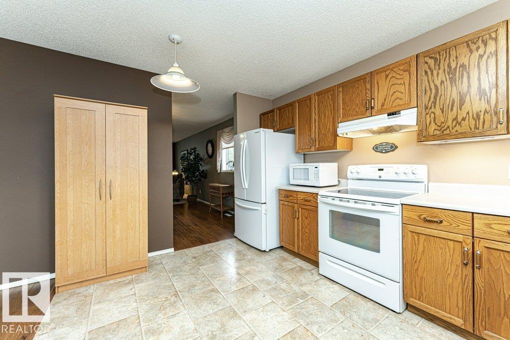 Photo 8 at 41 - 1904 Mill Woods Road NW, Satoo, Edmonton
