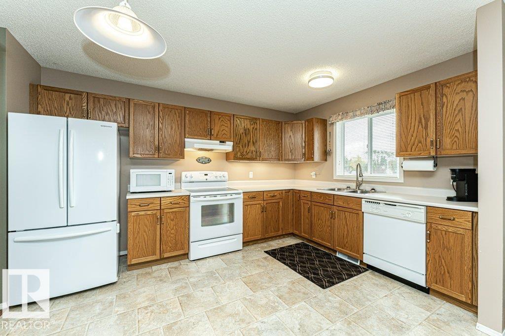 Photo 9 at 41 - 1904 Mill Woods Road NW, Satoo, Edmonton