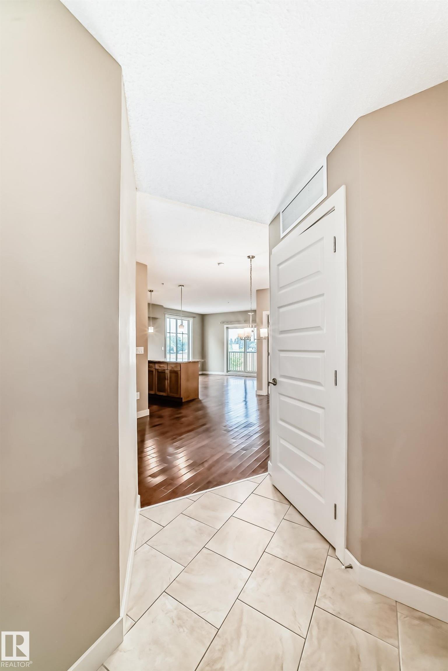 Photo 6 at 203 - 10520 56 Avenue NW, Pleasantview, Edmonton