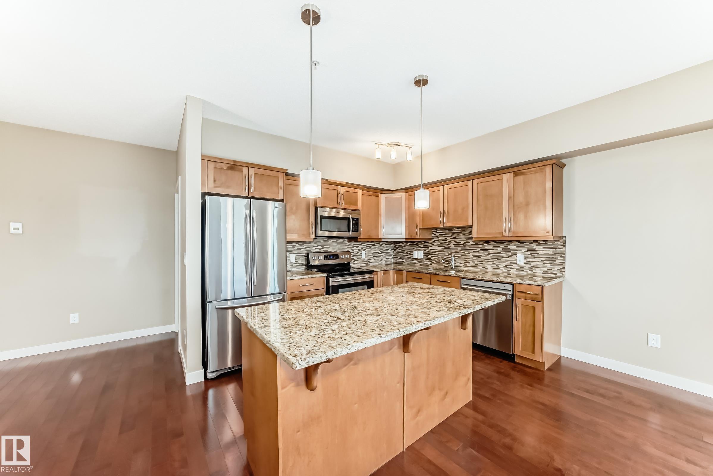 Photo 7 at 203 - 10520 56 Avenue NW, Pleasantview, Edmonton