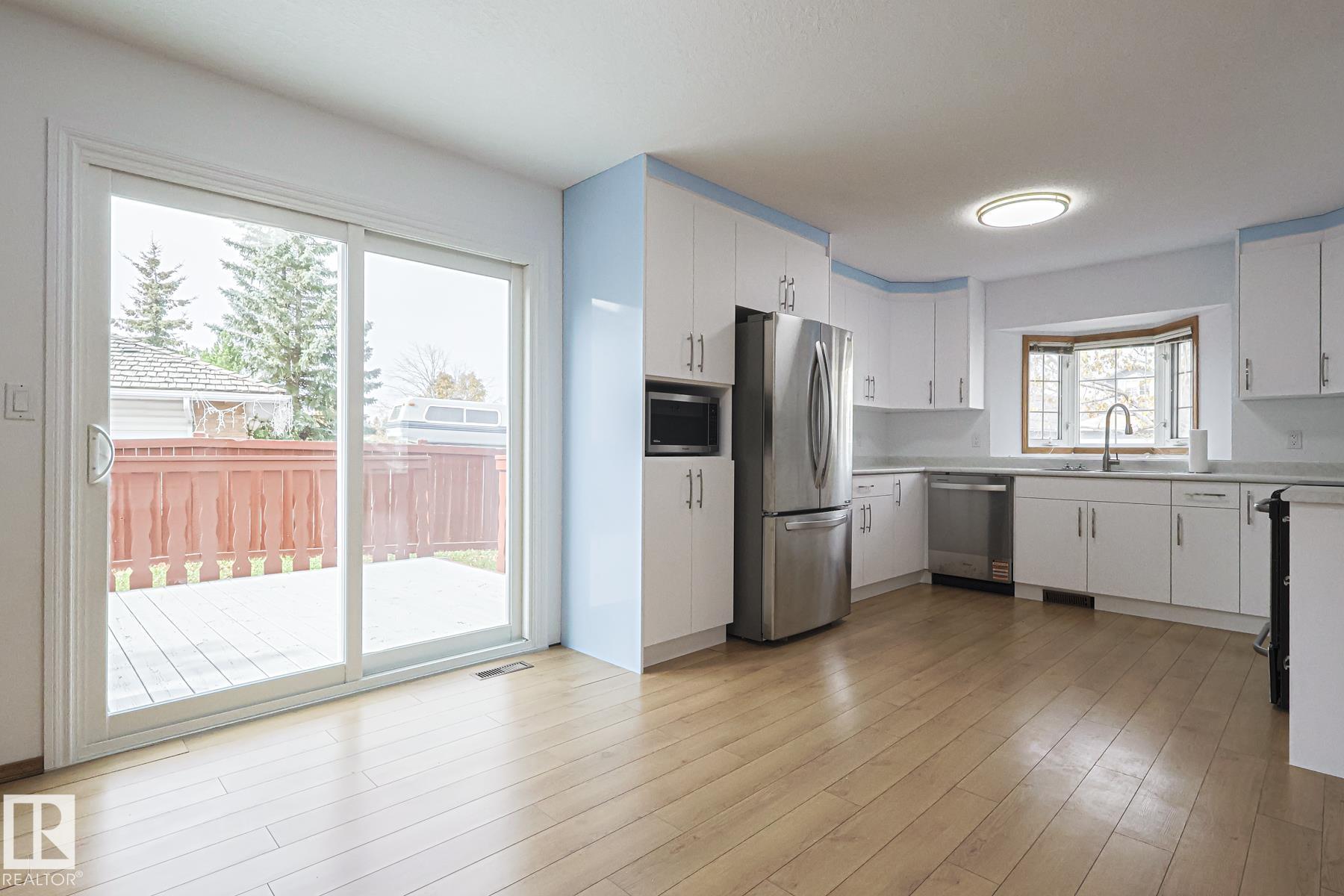 Photo 11 at 4631 43 Avenue NW, Jackson Heights, Edmonton