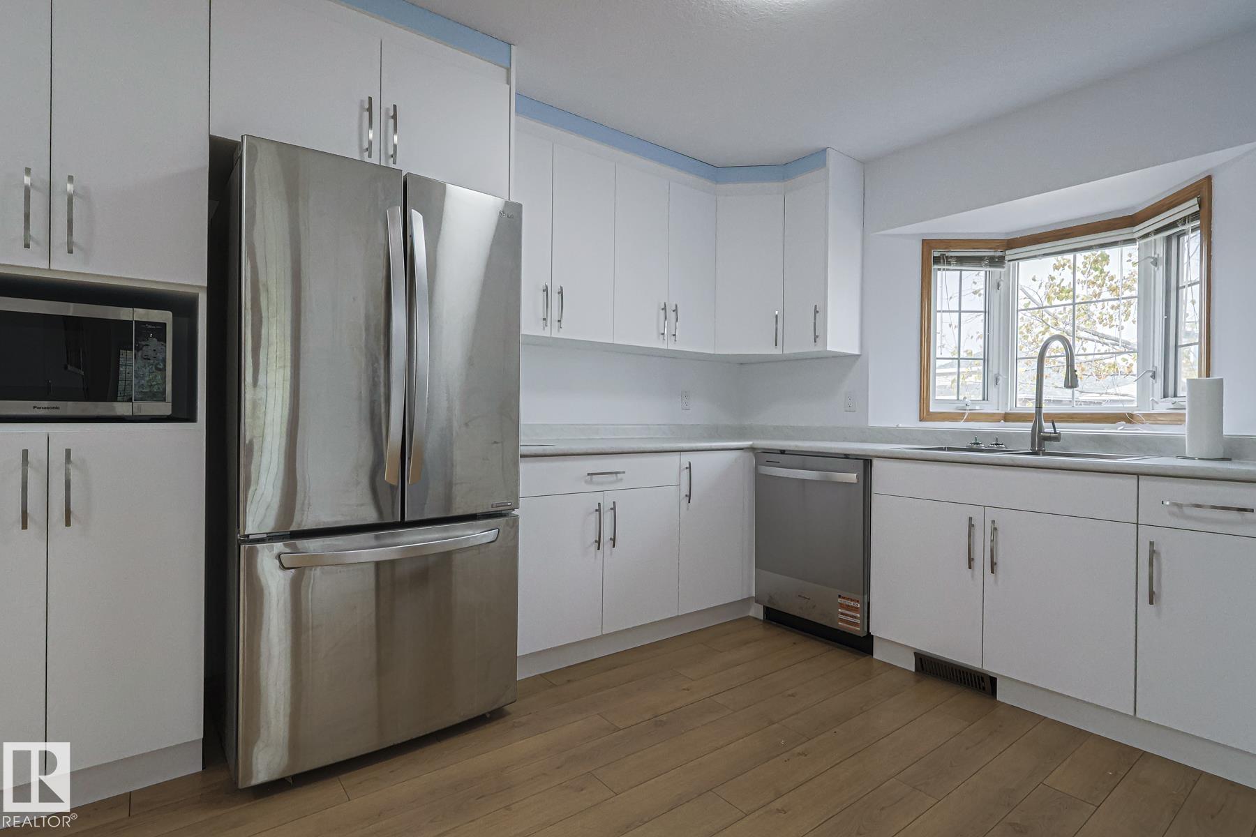 Photo 12 at 4631 43 Avenue NW, Jackson Heights, Edmonton