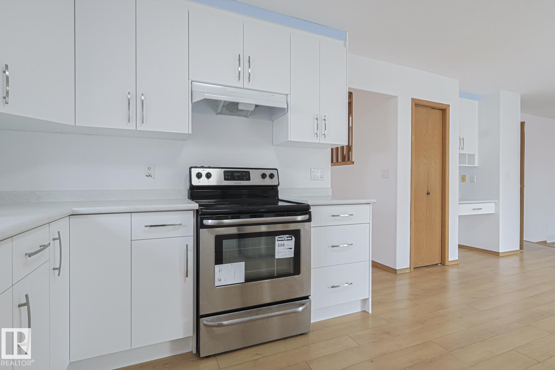 Photo 14 at 4631 43 Avenue NW, Jackson Heights, Edmonton