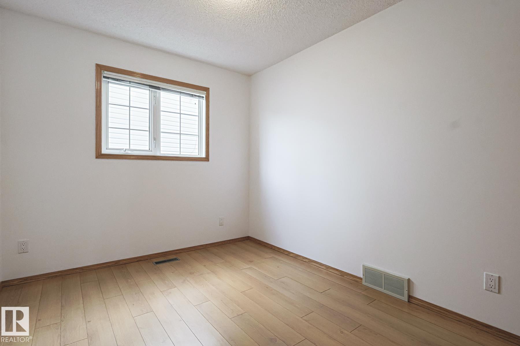 Photo 19 at 4631 43 Avenue NW, Jackson Heights, Edmonton