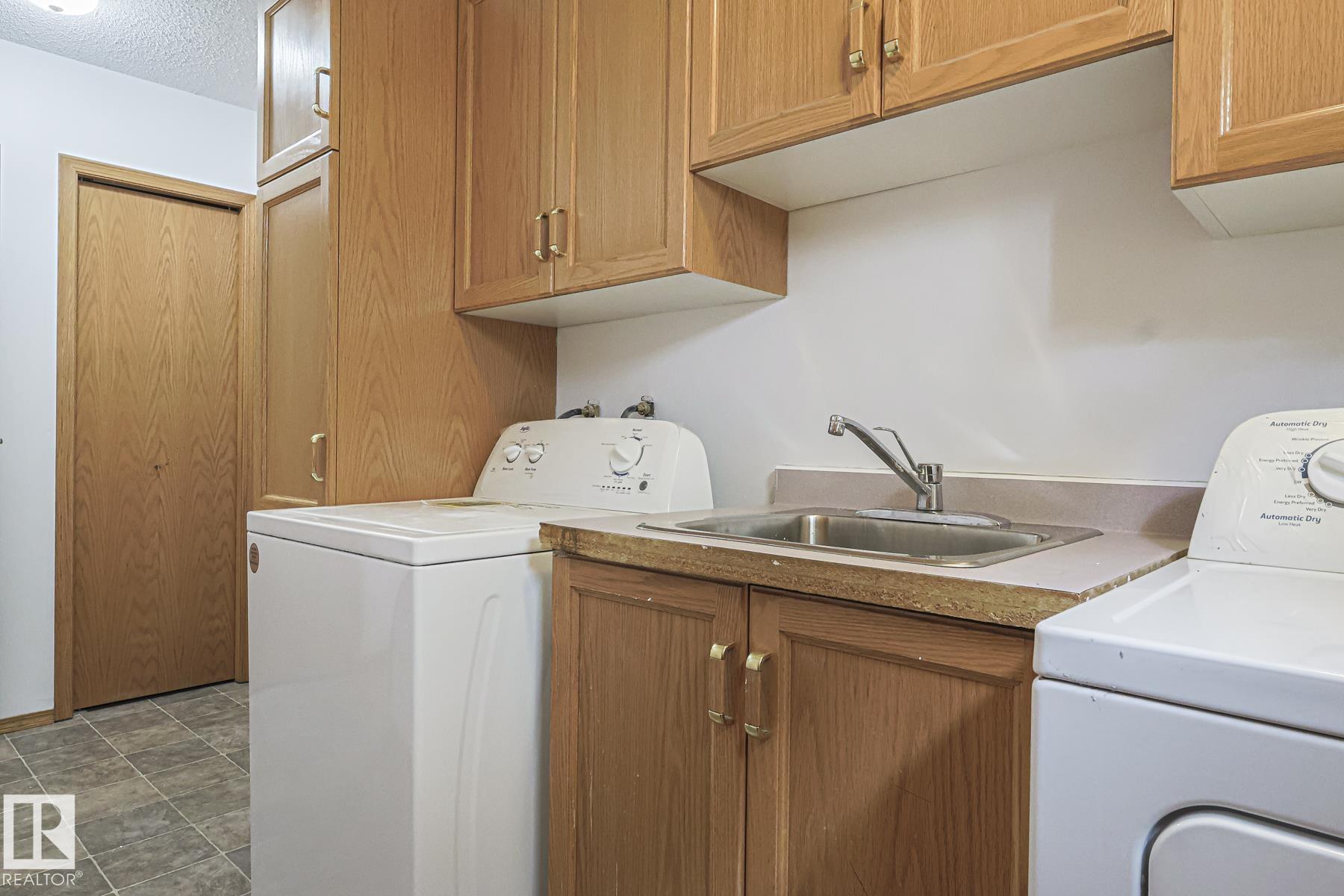 Photo 24 at 4631 43 Avenue NW, Jackson Heights, Edmonton