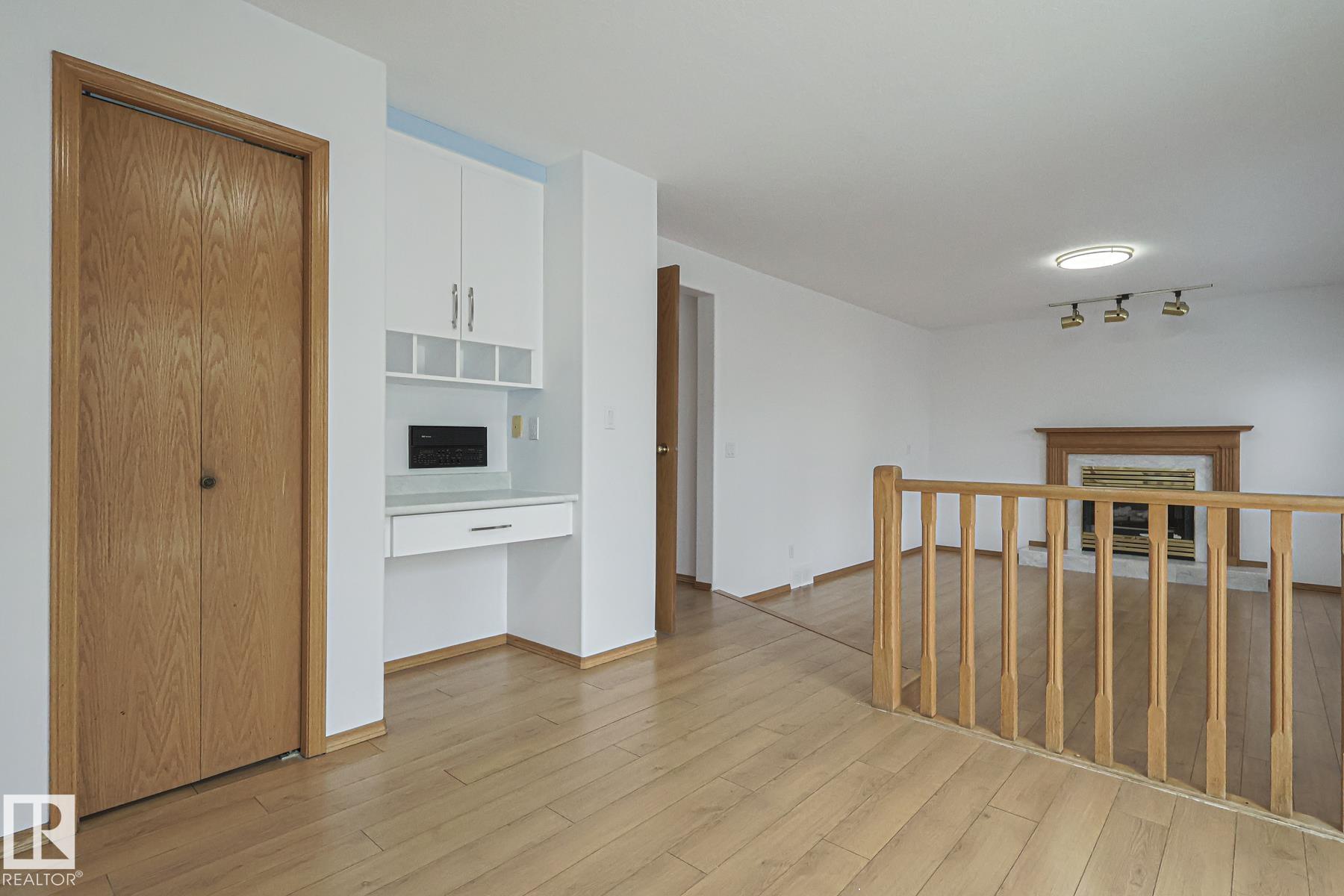 Photo 9 at 4631 43 Avenue NW, Jackson Heights, Edmonton