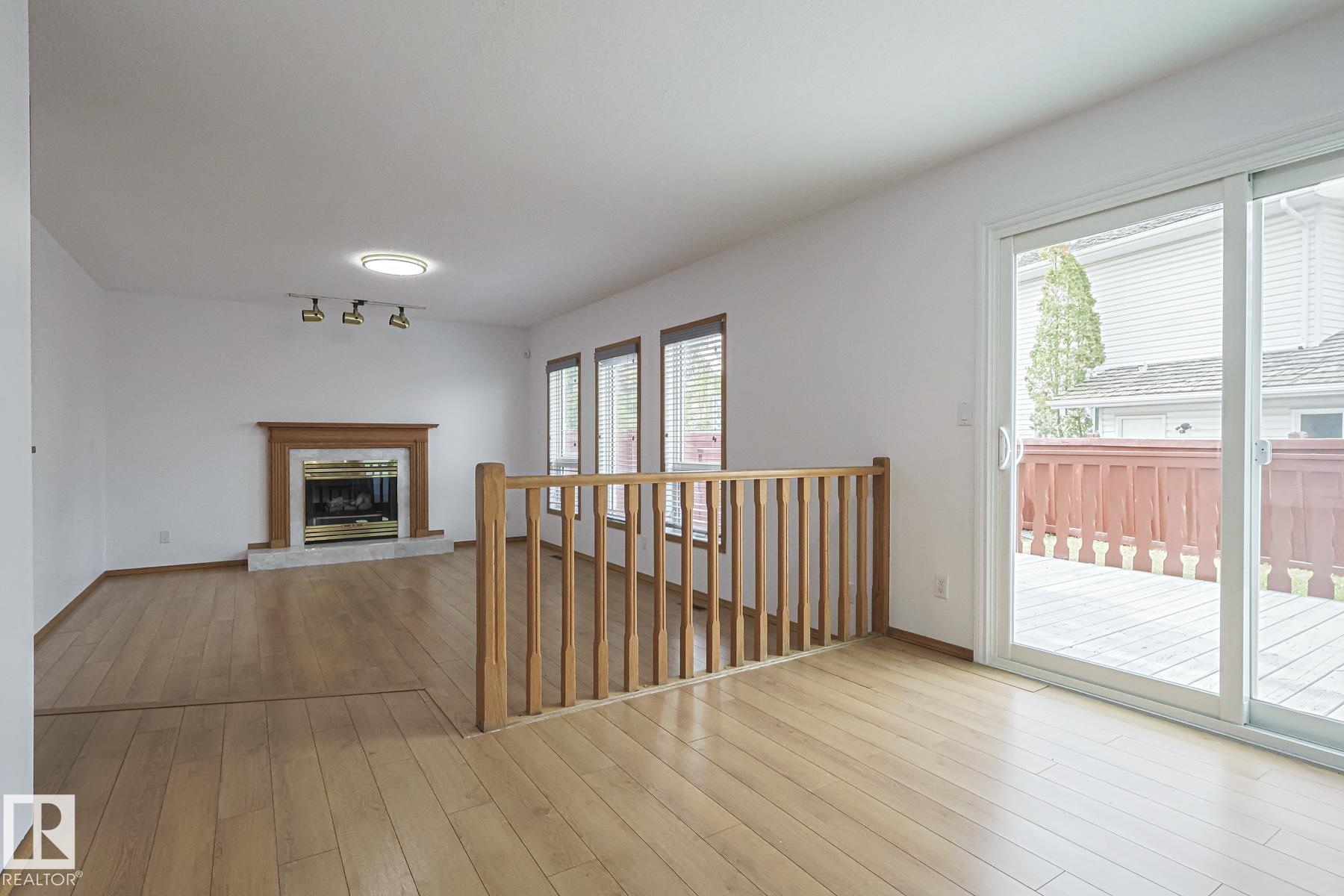 Photo 10 at 4631 43 Avenue NW, Jackson Heights, Edmonton
