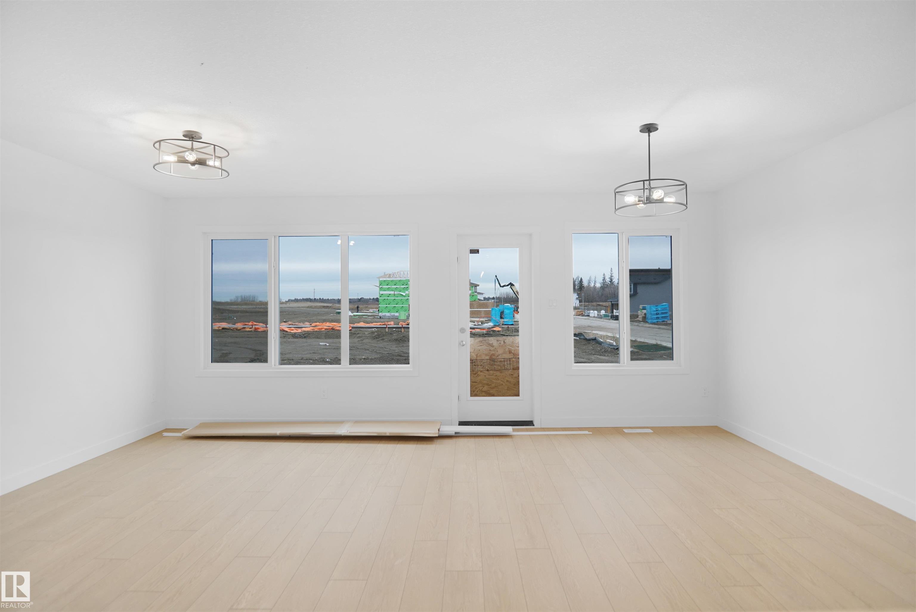 Picture for 644 176 AV NE