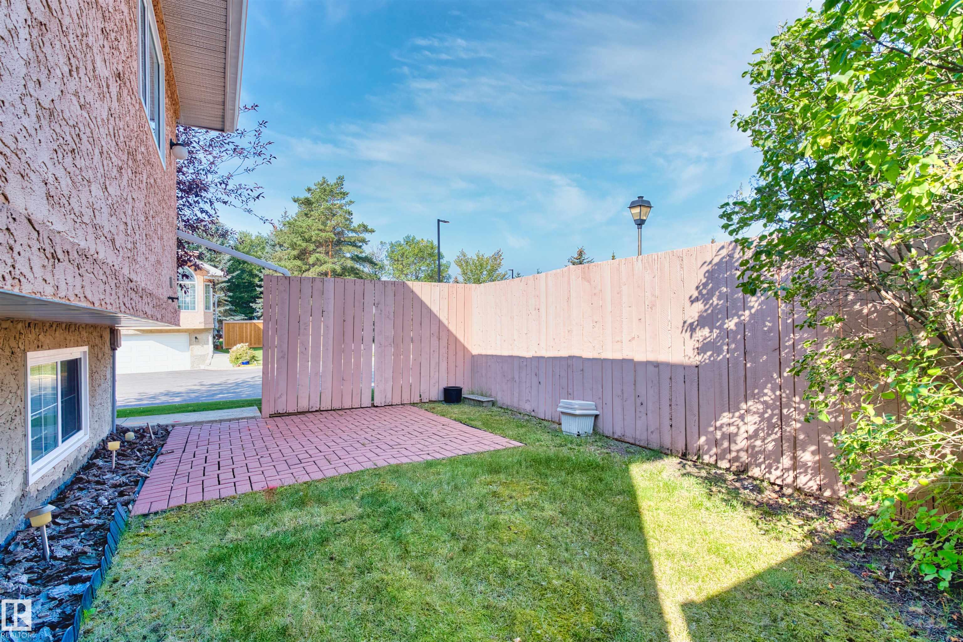 Photo 26 at 101 - 11115 9 Avenue NW, Twin Brooks, Edmonton