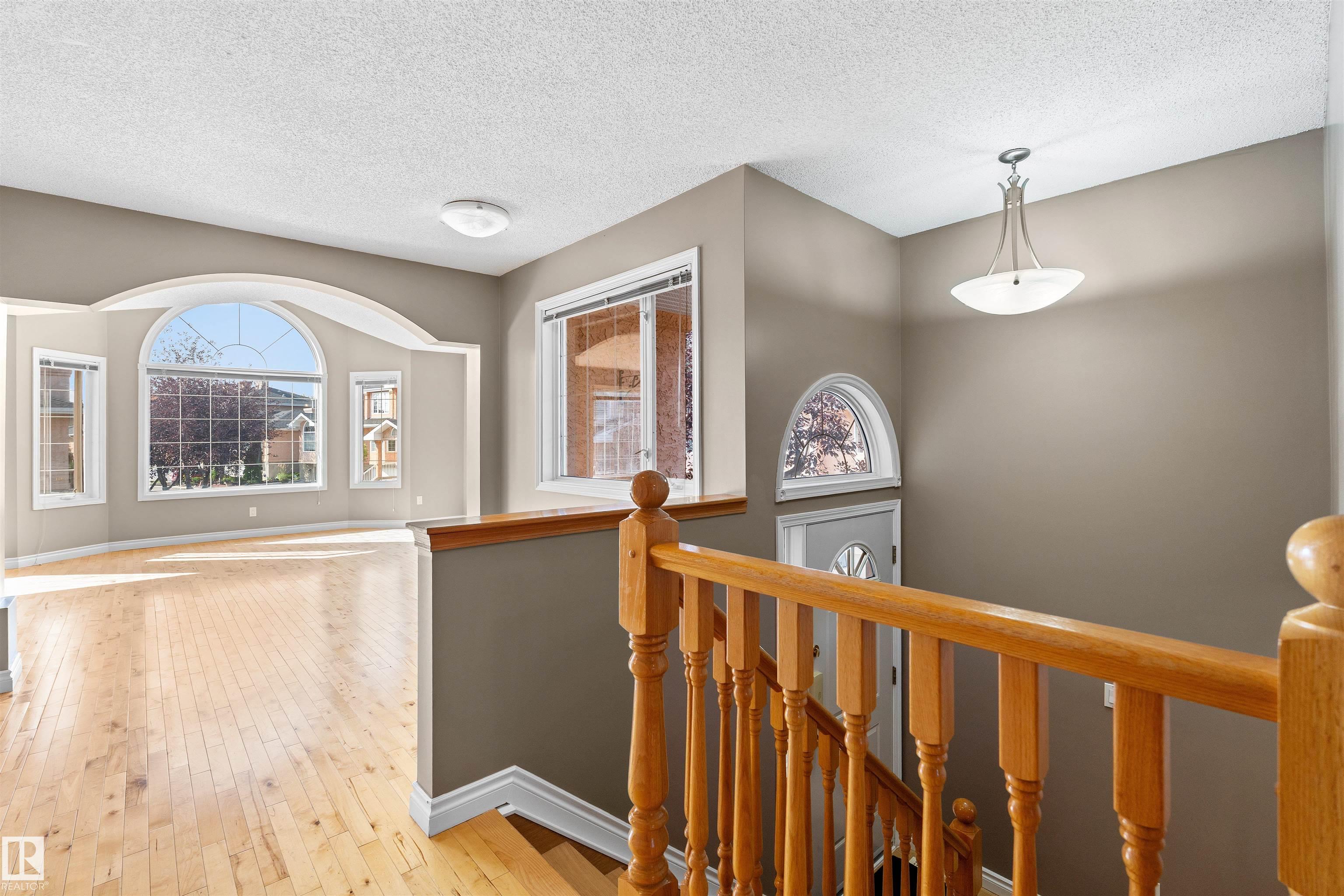 Photo 4 at 101 - 11115 9 Avenue NW, Twin Brooks, Edmonton