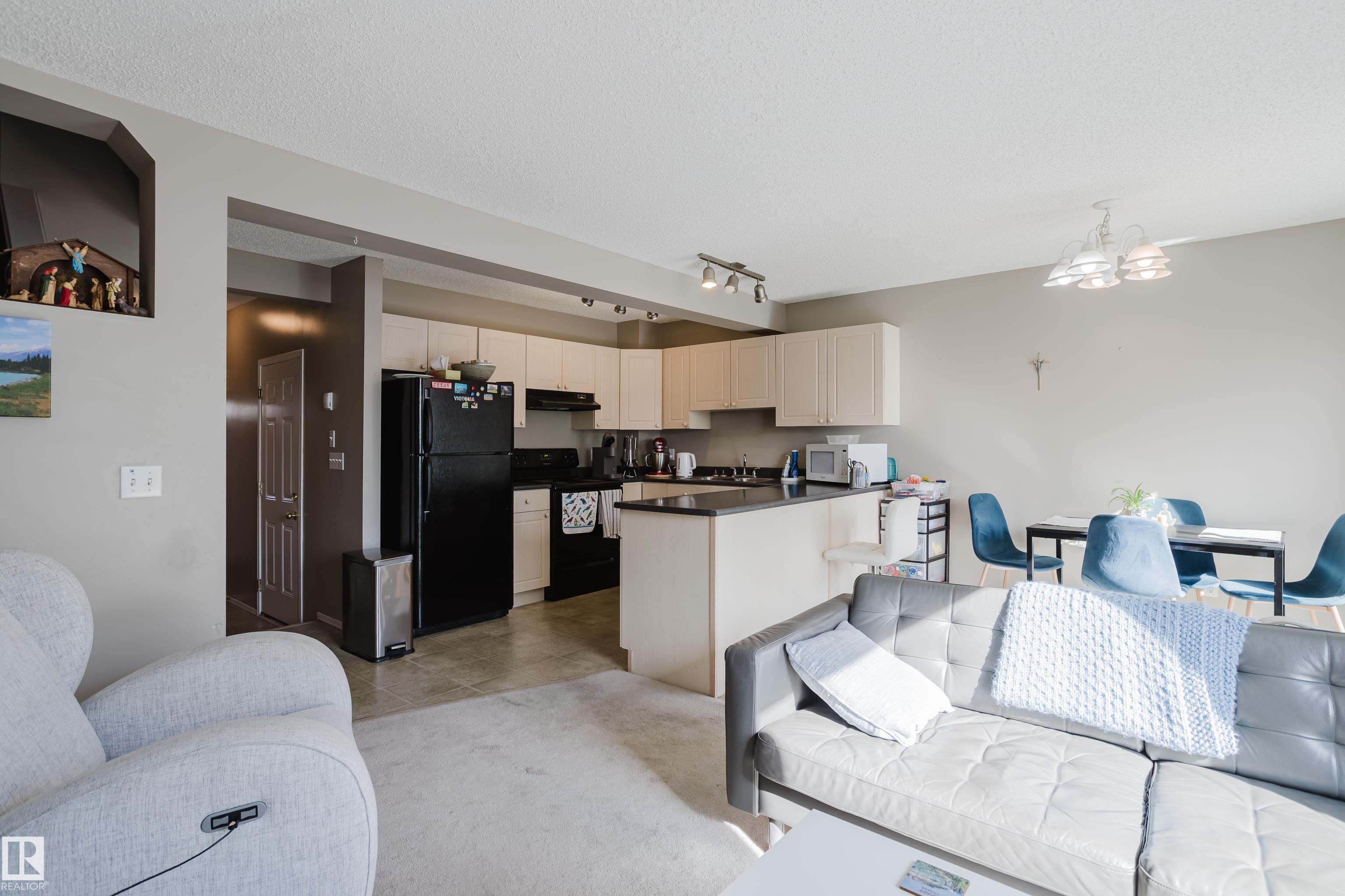 Photo 13 at 127 - 700 Bothwell Drive, Strathcona Village, Sherwood Park