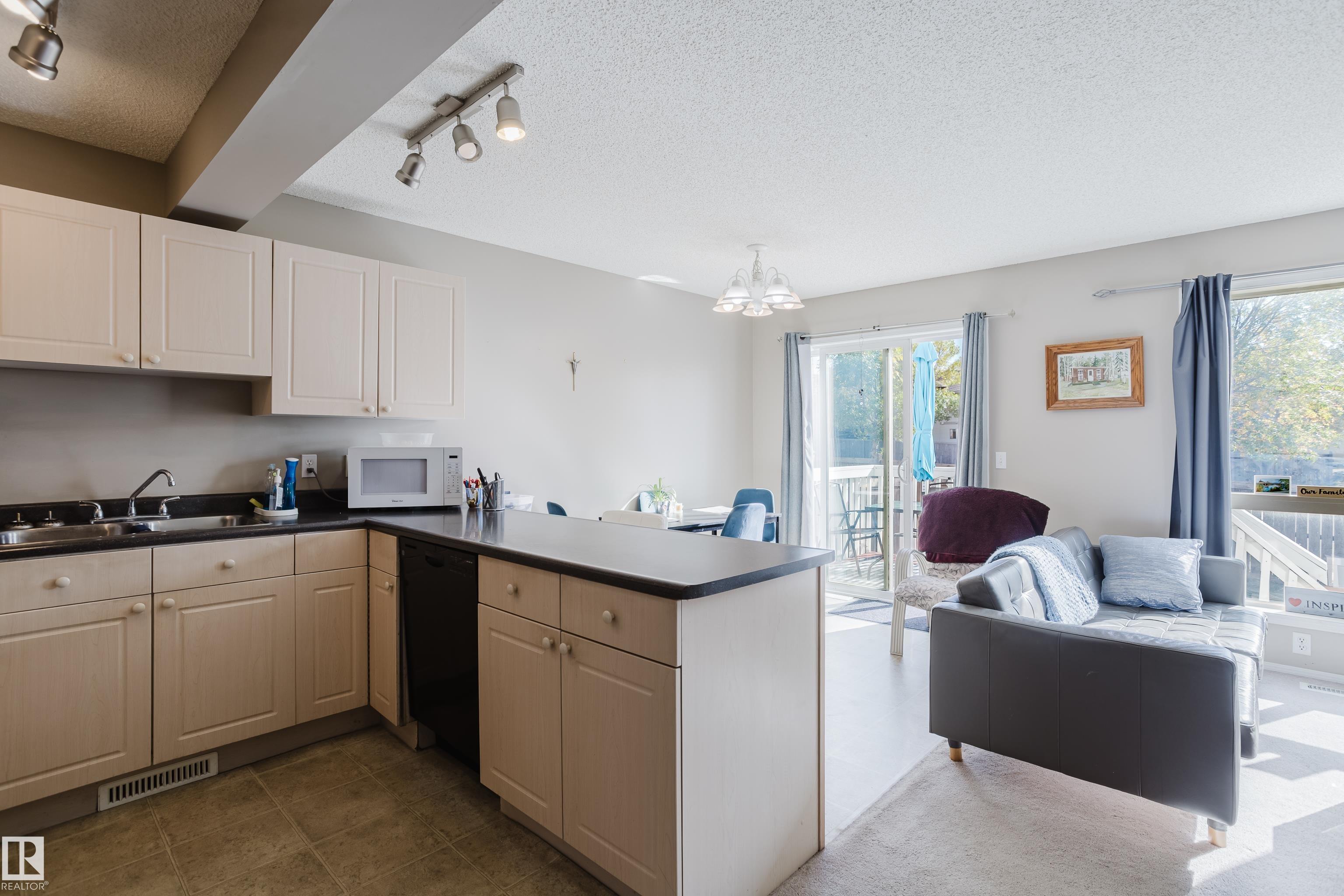 Photo 8 at 127 - 700 Bothwell Drive, Strathcona Village, Sherwood Park